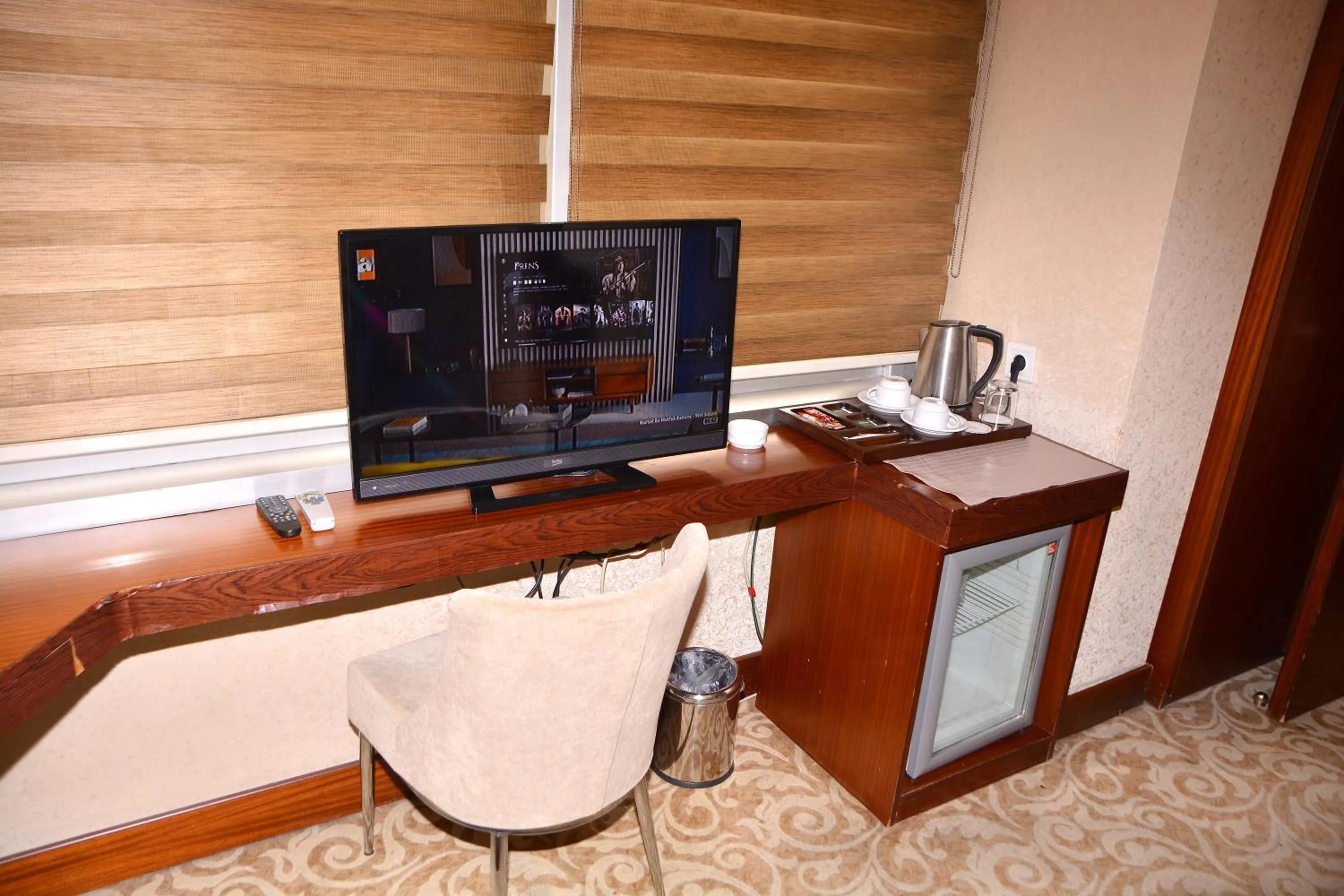 Photo of the whole room in Asrin Business Hotel Kızılay