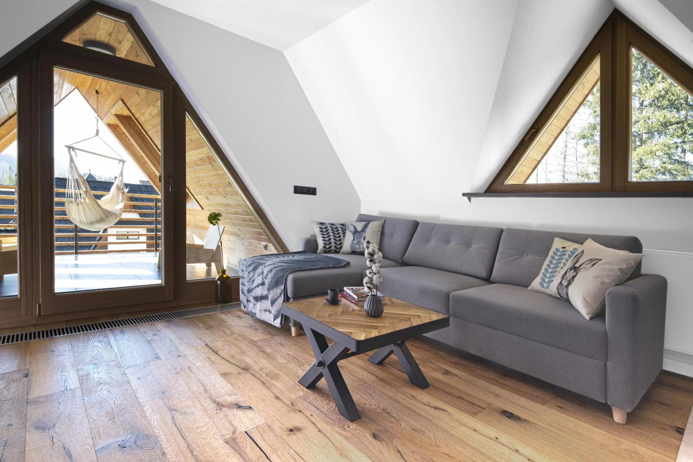 Living room in Green Deer Premium