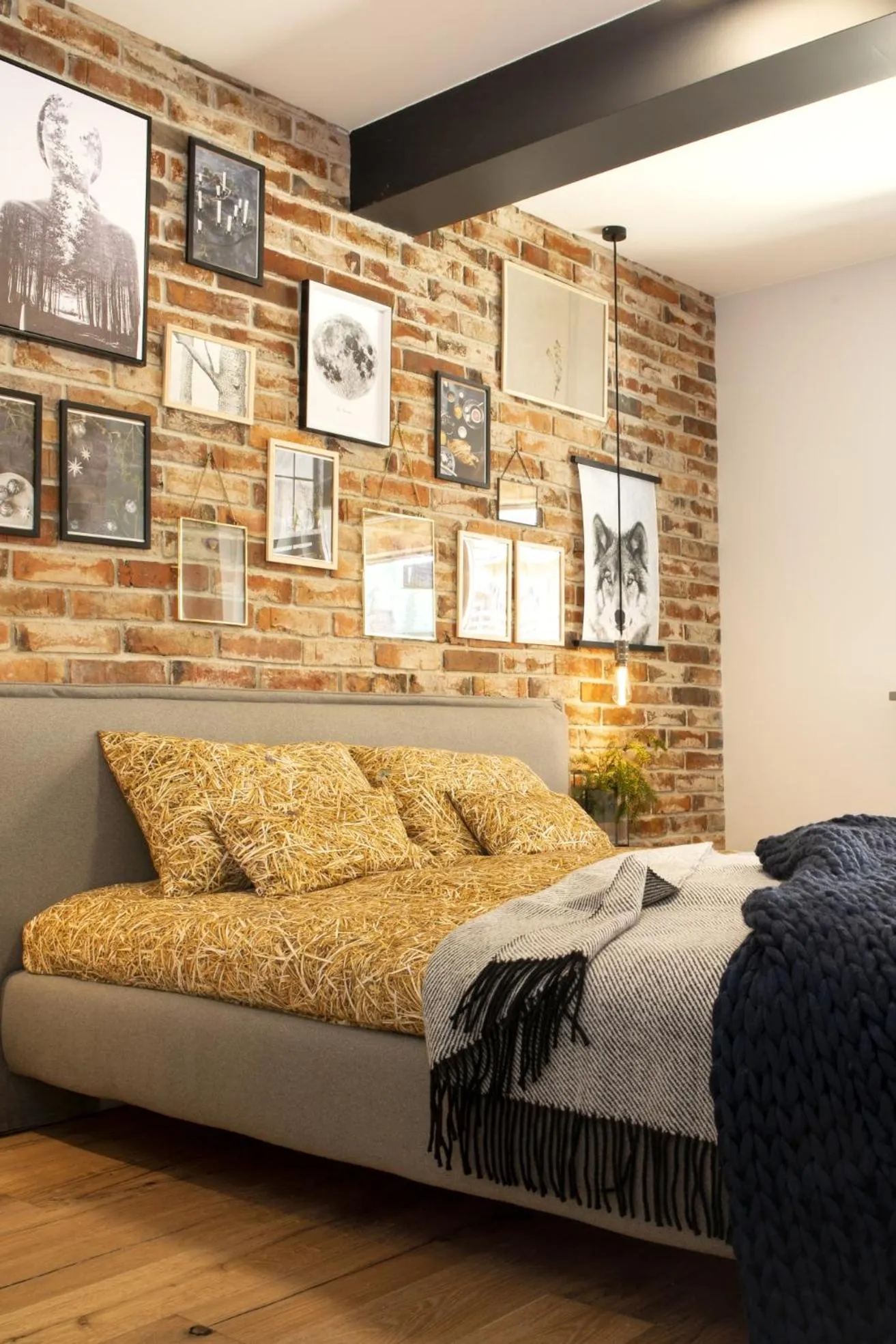 Bed in Green Deer Premium