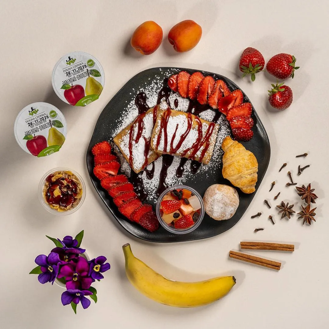 Breakfast in Green Deer Premium