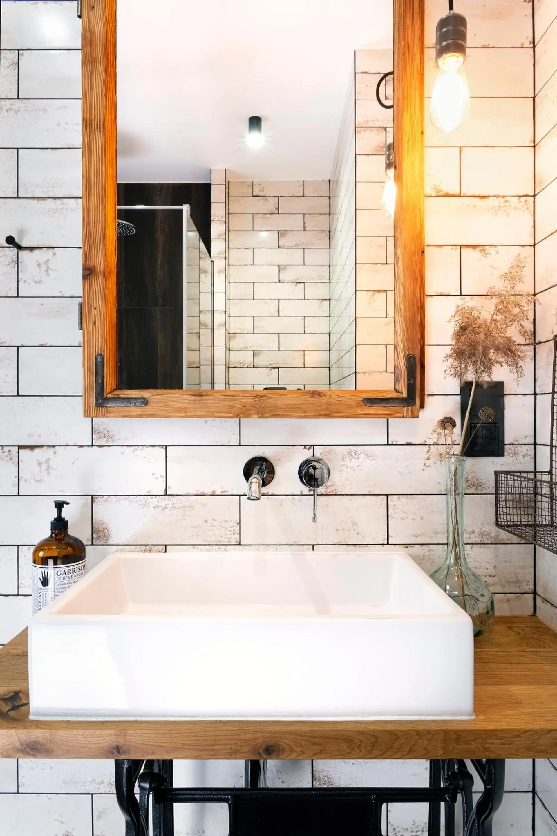 Bathroom in Green Deer Premium