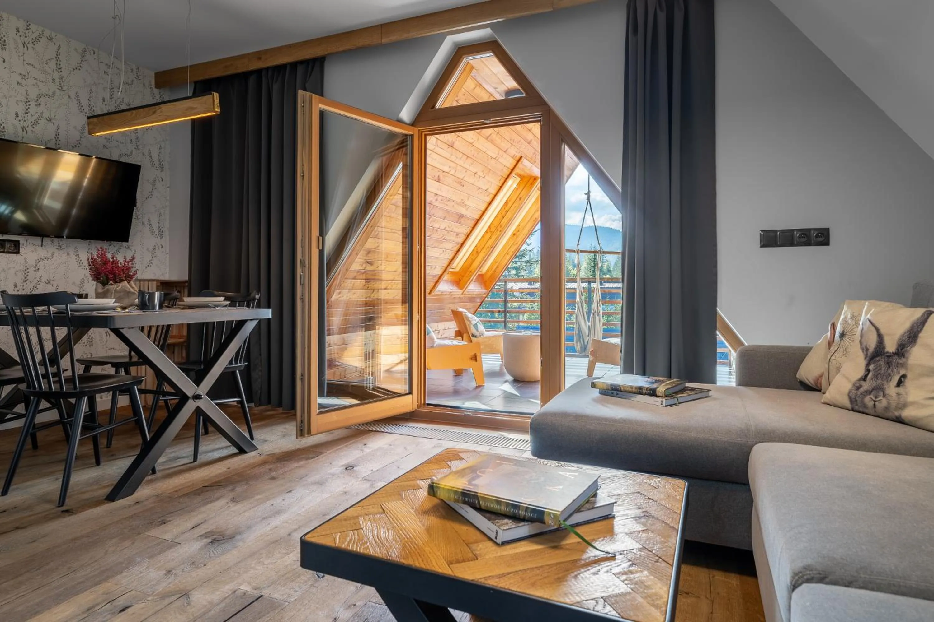 Living room in Green Deer Premium