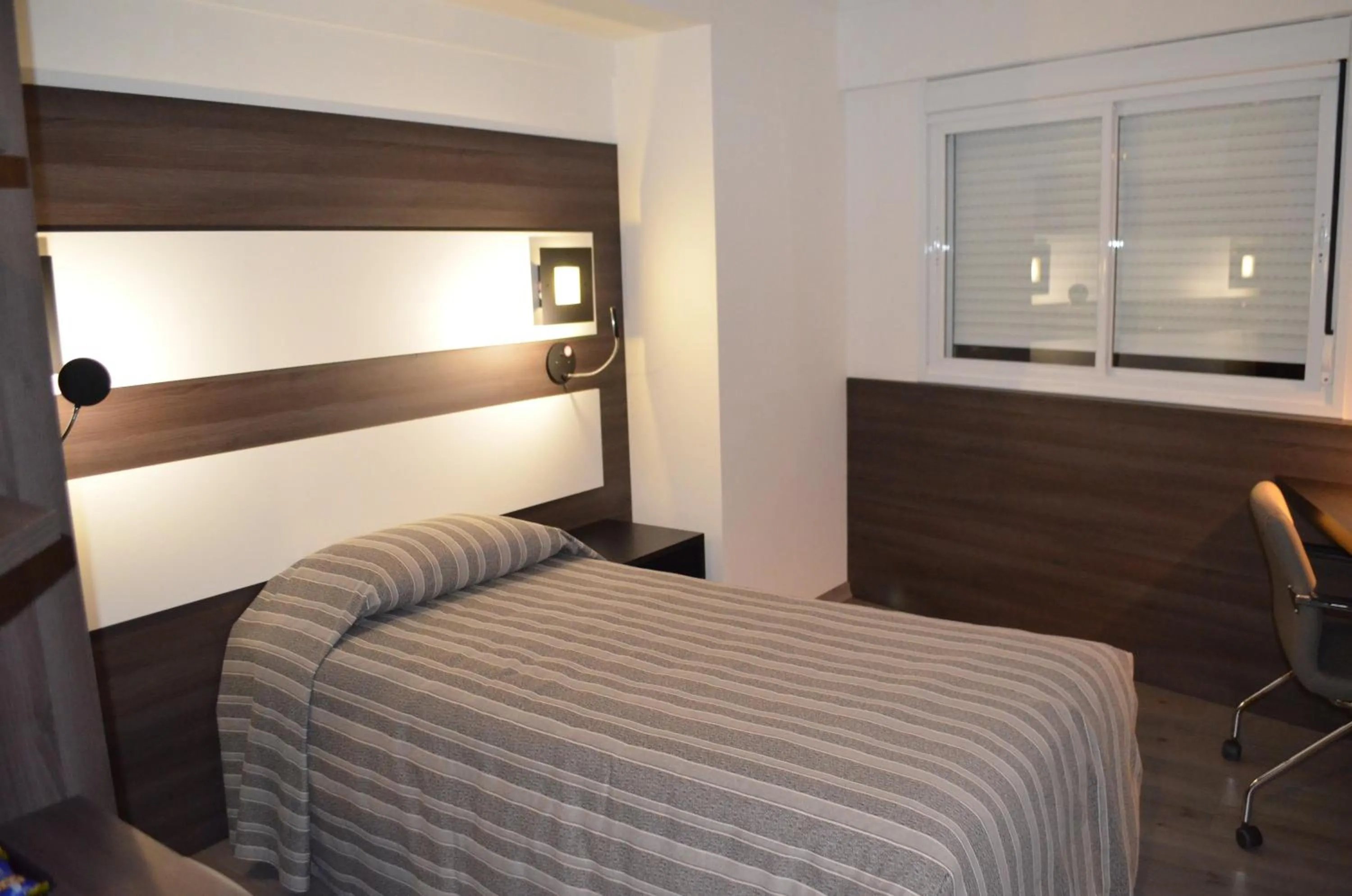 Bedroom, Bed in Prix Hotel