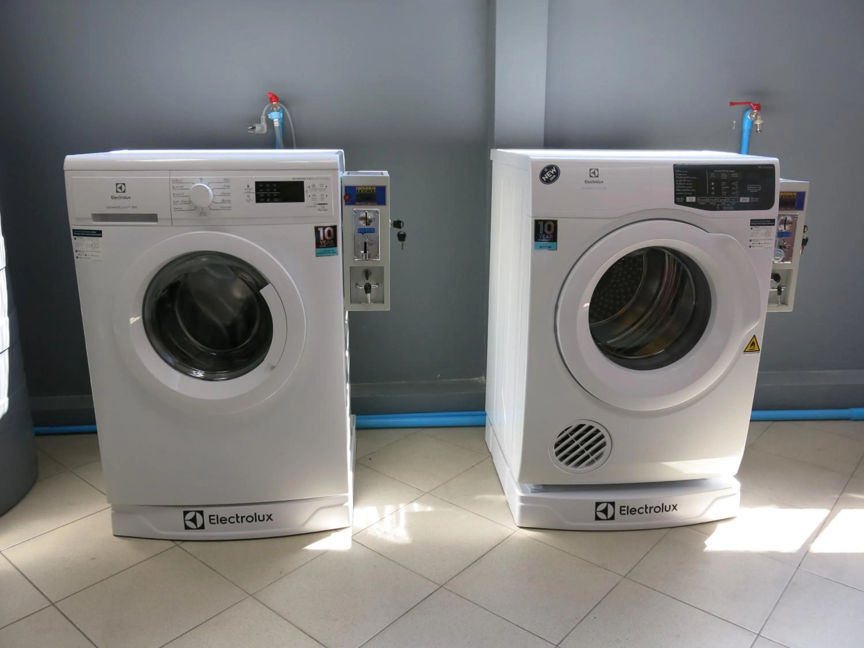 washing machine in Niece Hostel Phuket - Bangtao Beach