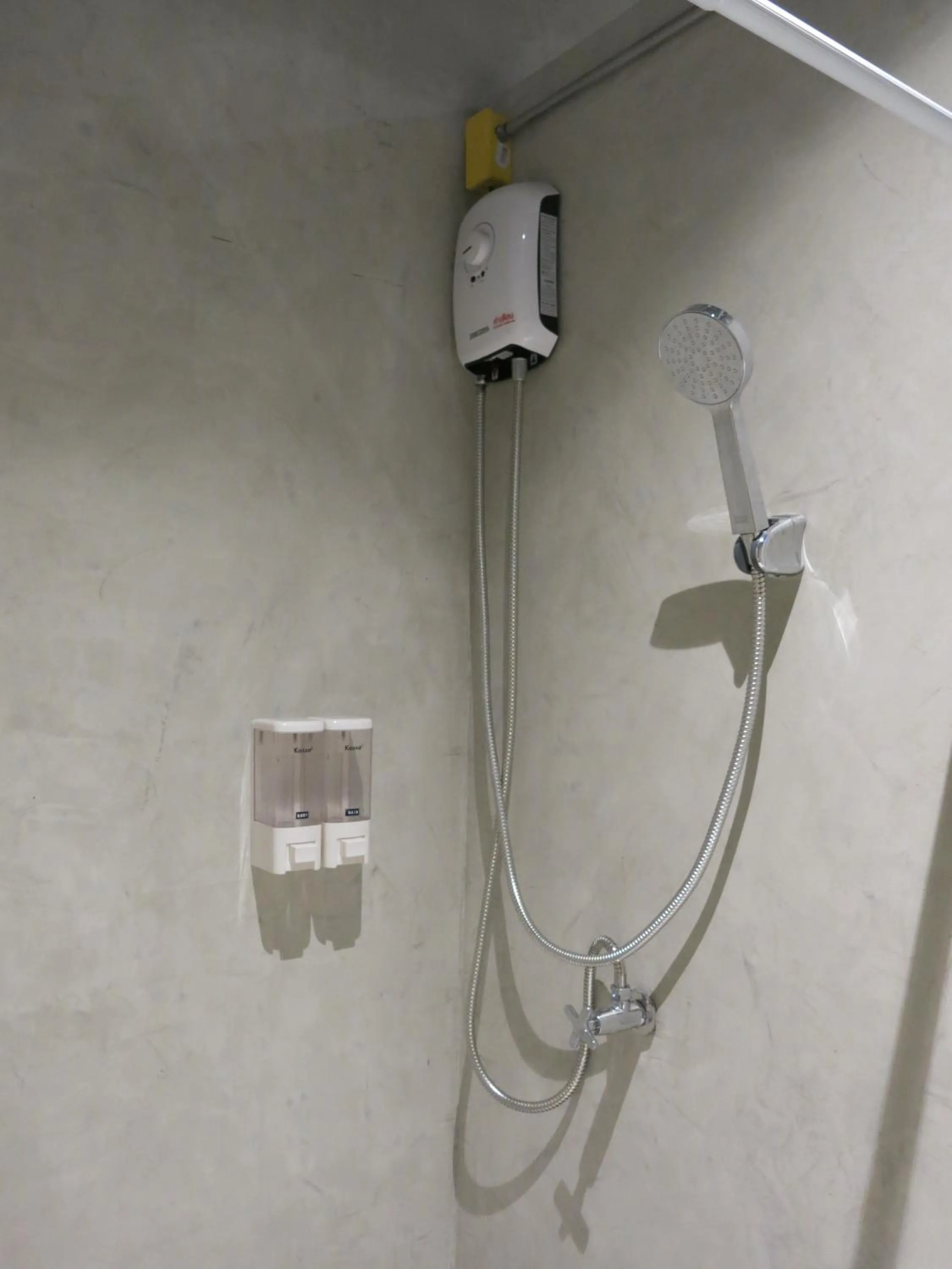 Shower in Niece Hostel Phuket - Bangtao Beach