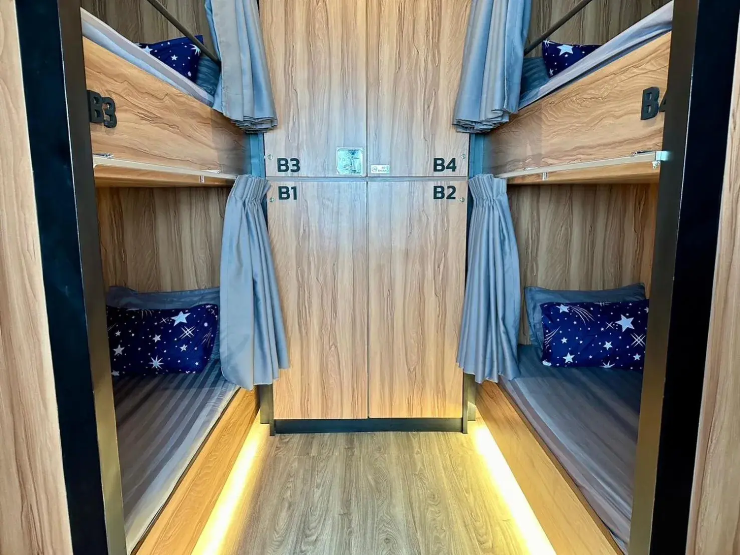 Bed in 4-Bed Dormitory Room in Niece Hostel Phuket - Bangtao Beach Bed in 4-Bed Dormitory Room in Niece Hostel Phuket - Bangtao Beach