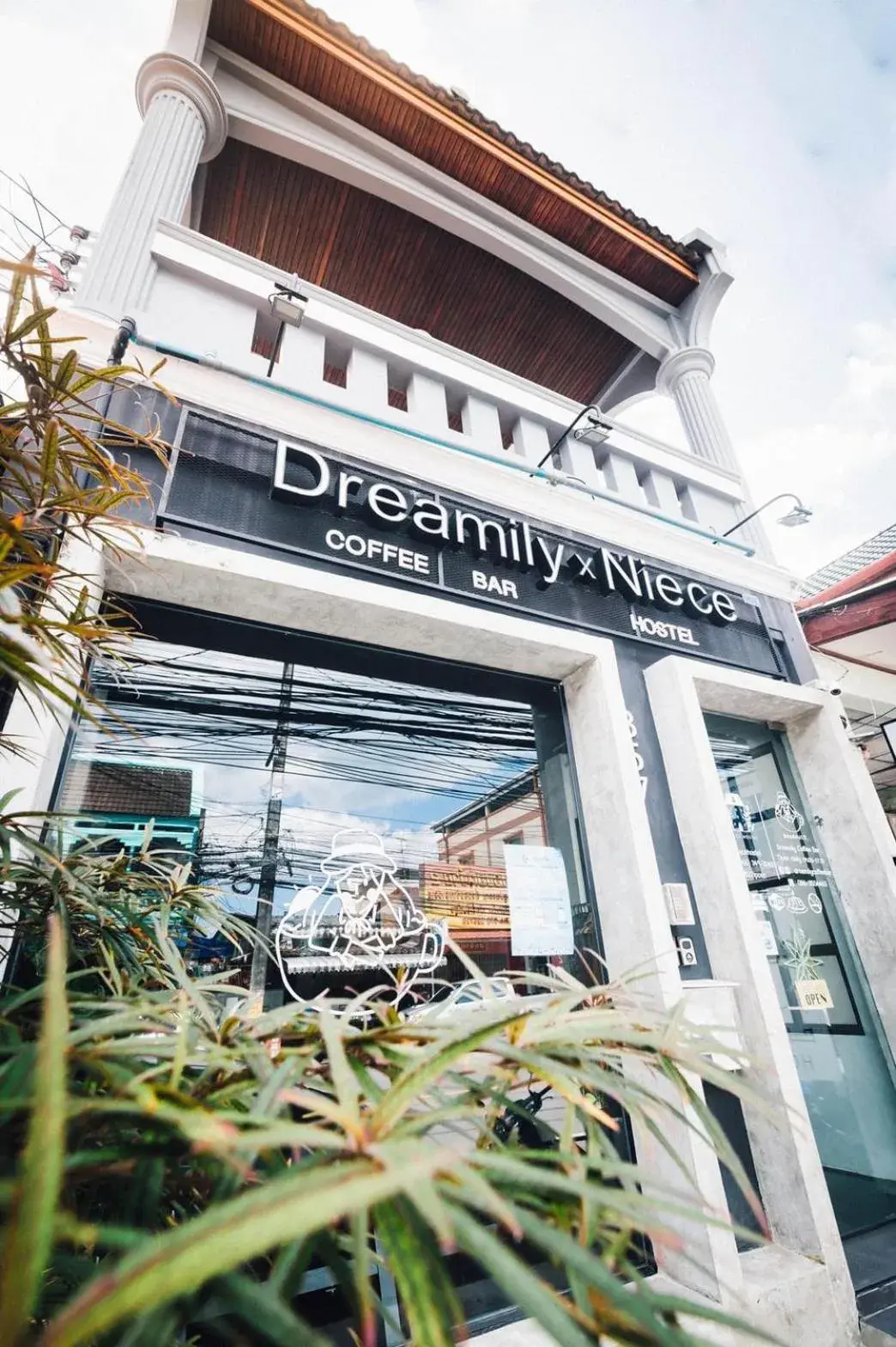 Five-Bedroom House in Niece Hostel Phuket - Bangtao Beach Five-Bedroom House in Niece Hostel Phuket - Bangtao Beach