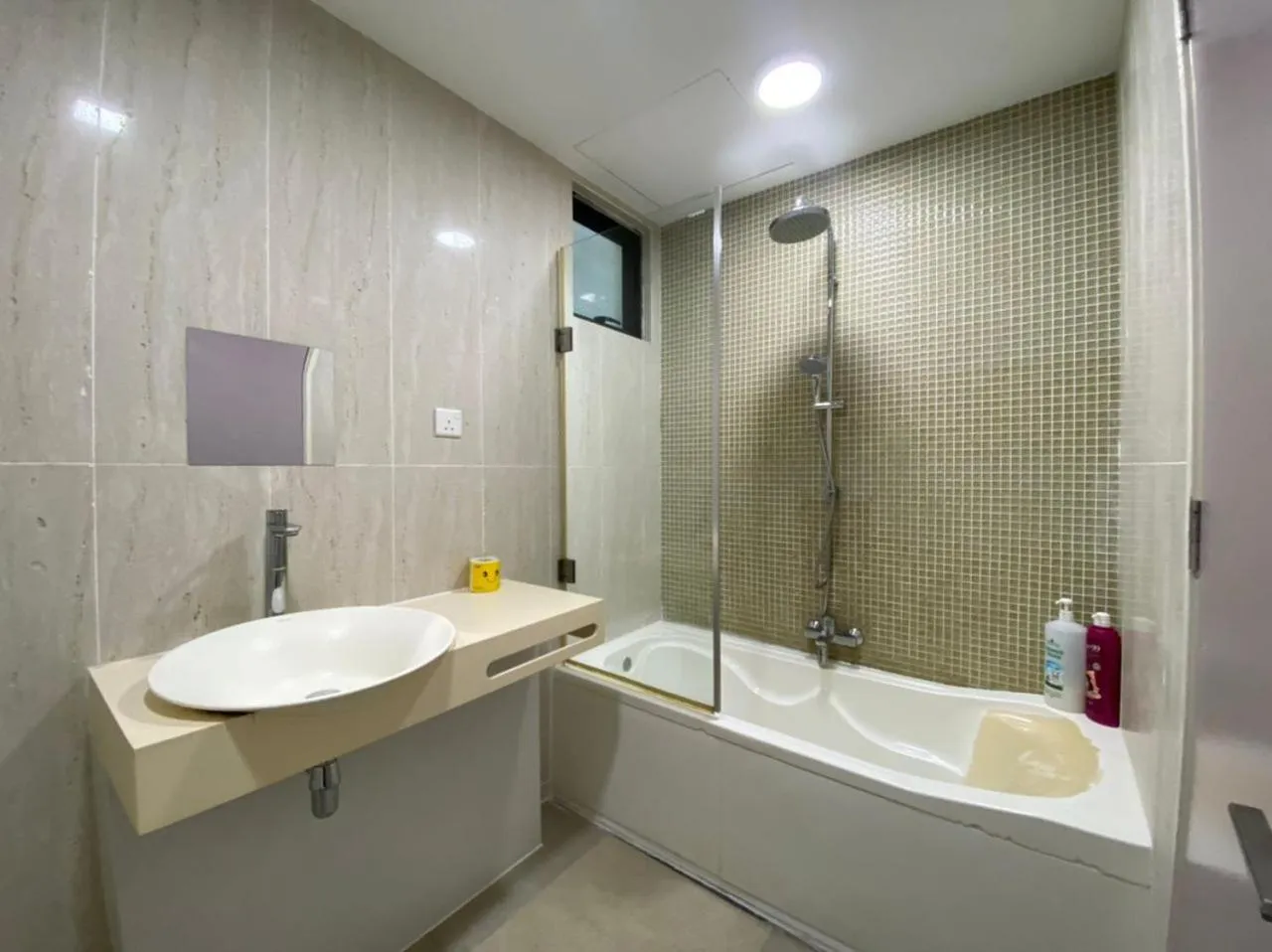 Bathroom in My Misto Homestay, Riverson Soho