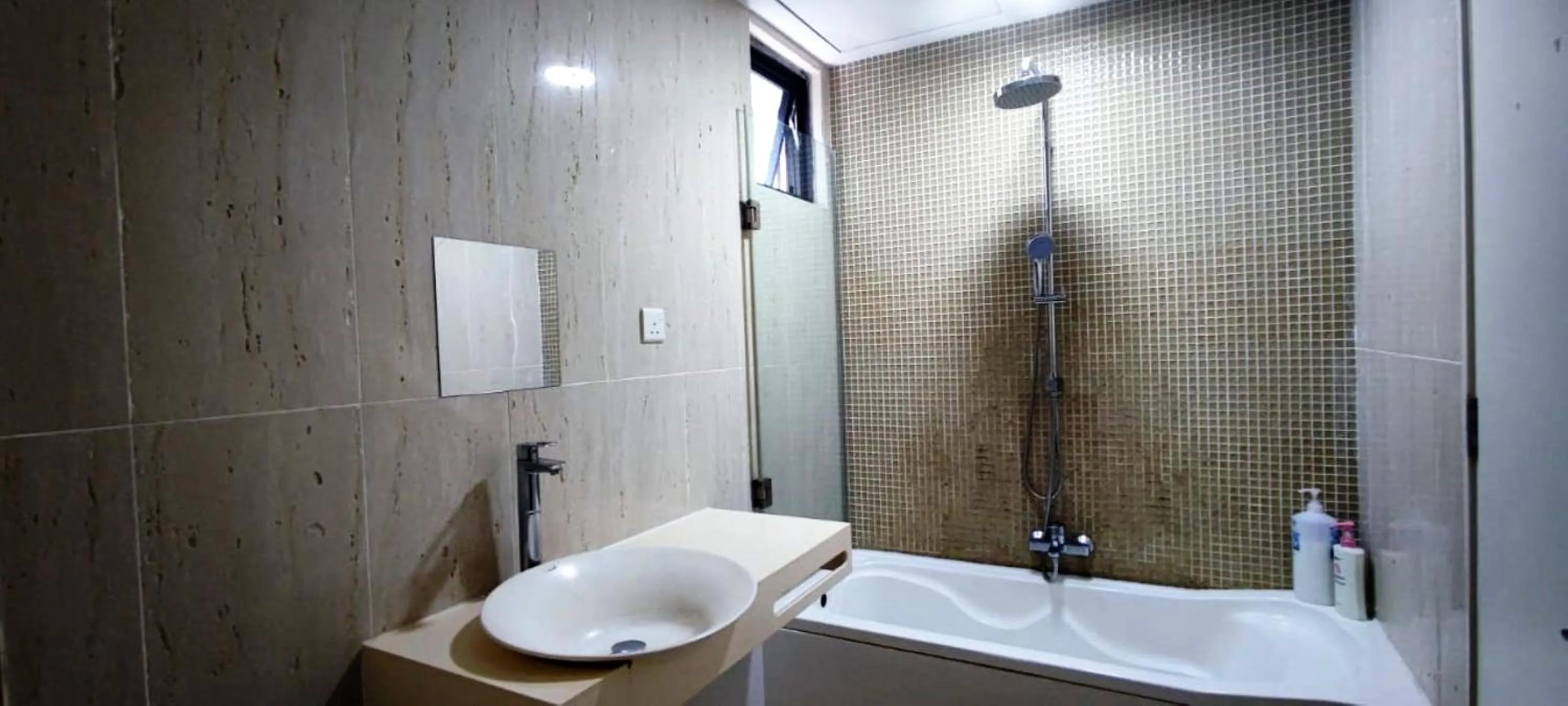 Bathroom in My Misto Homestay, Riverson Soho