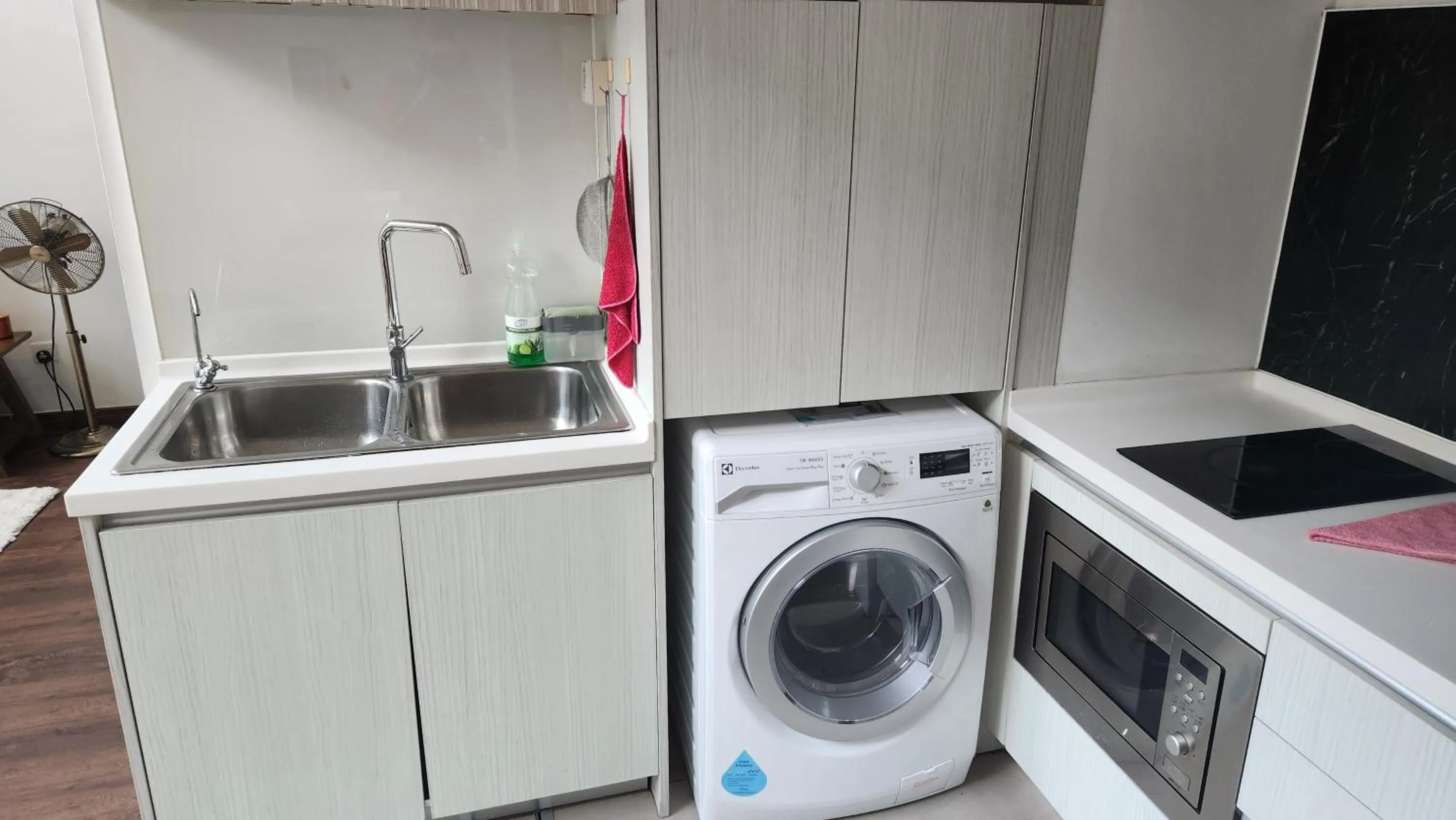 Kitchen or kitchenette in My Misto Homestay, Riverson Soho