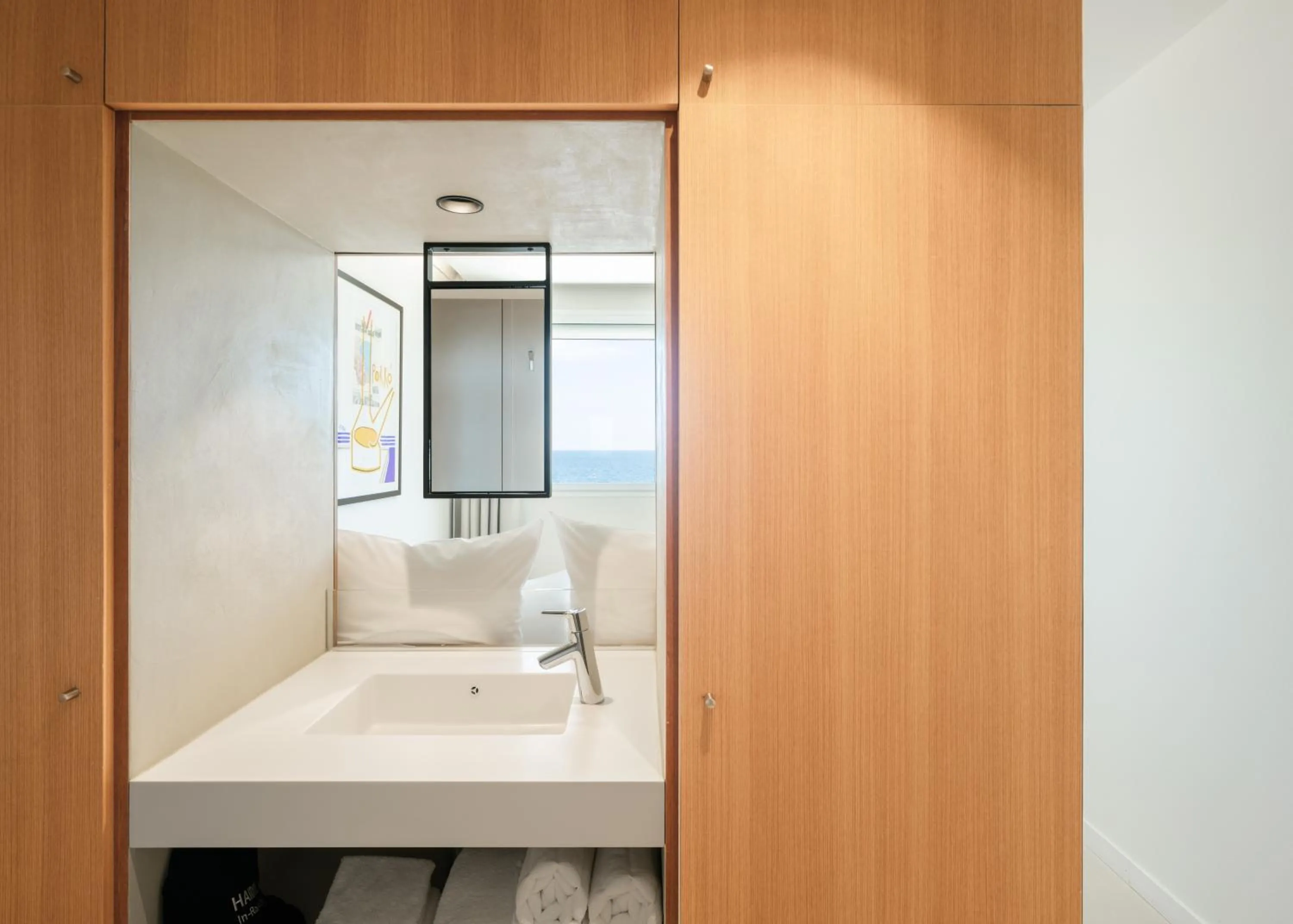 Bathroom, Bed in Les Elmes - Hôtel & Spa