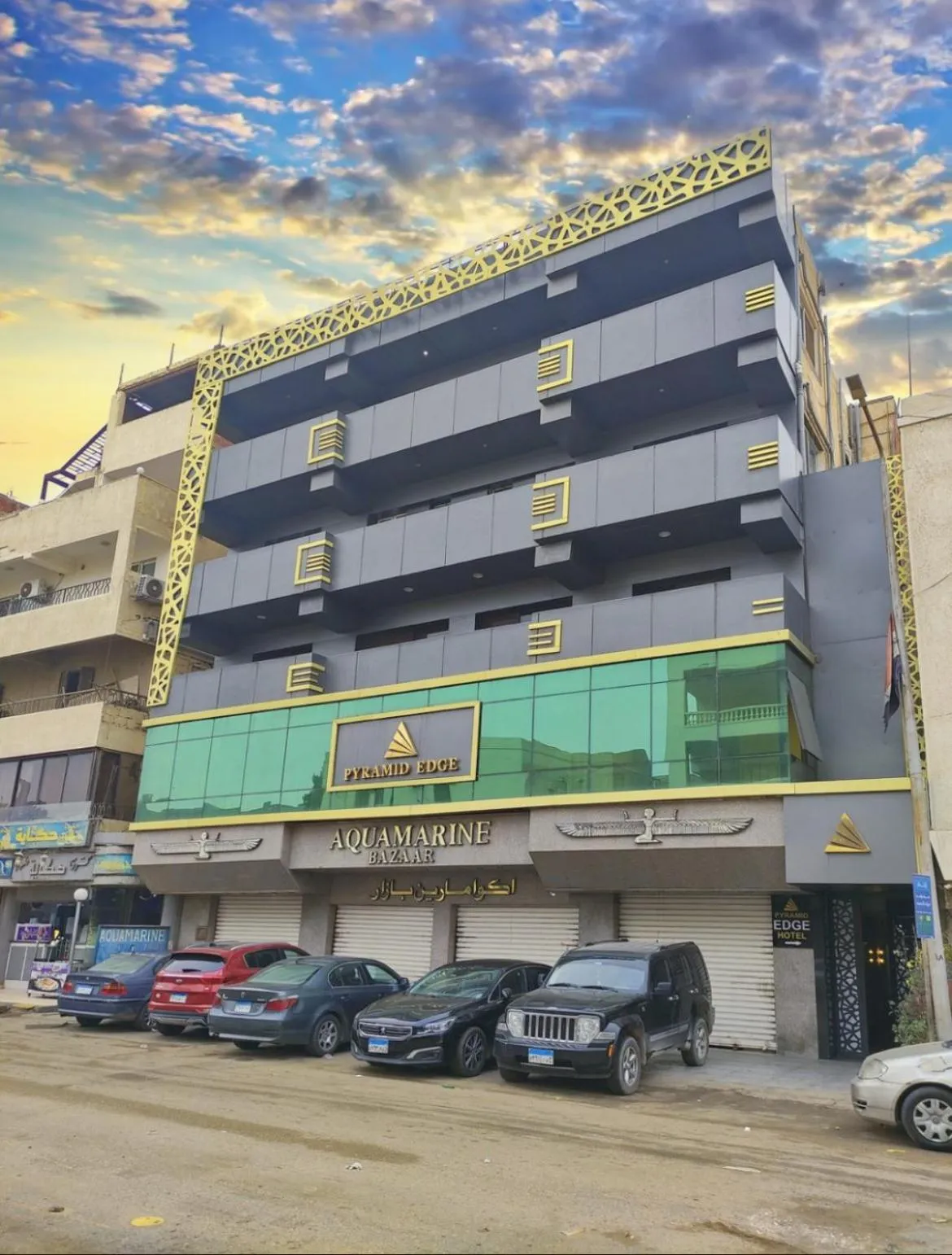 Property building in Pyramid Edge Hotel & Exclusive Pyramids View Rooftop