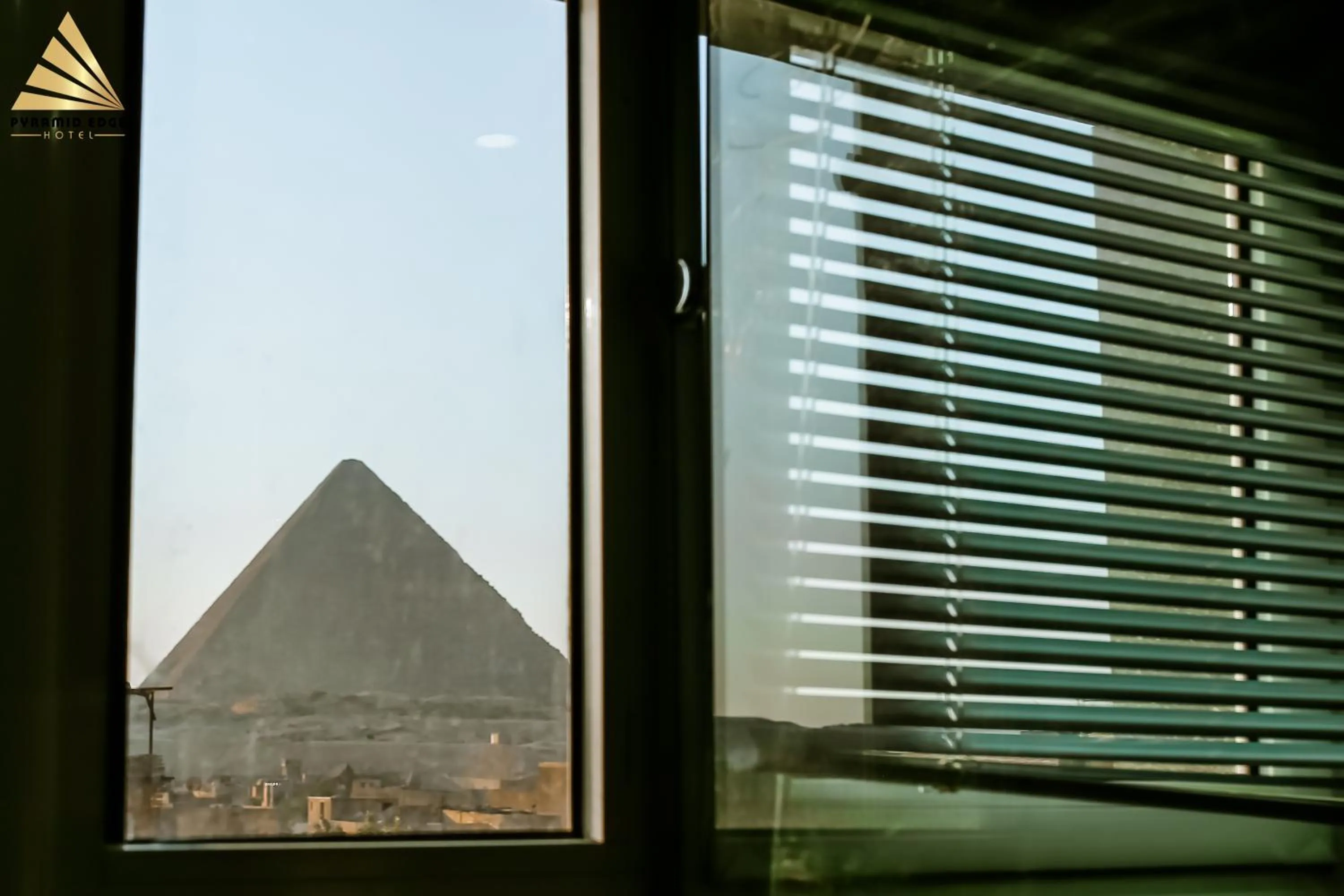 Day in Pyramid Edge Hotel & Exclusive Pyramids View Rooftop
