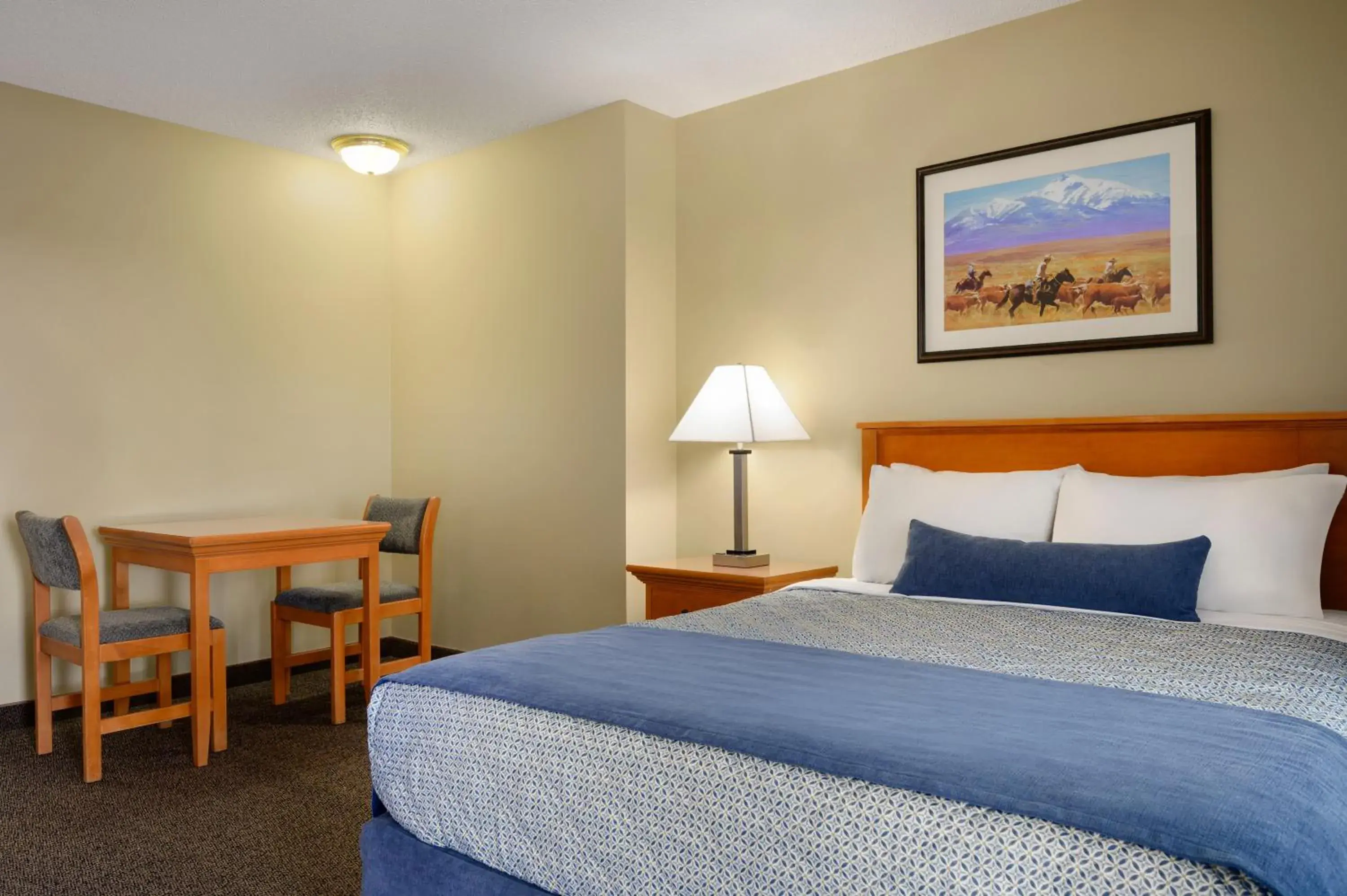 Queen Room - Mobility Access/Non-Smoking in Travelodge by Wyndham Edson Queen Room - Mobility Access/Non-Smoking in Travelodge by Wyndham Edson