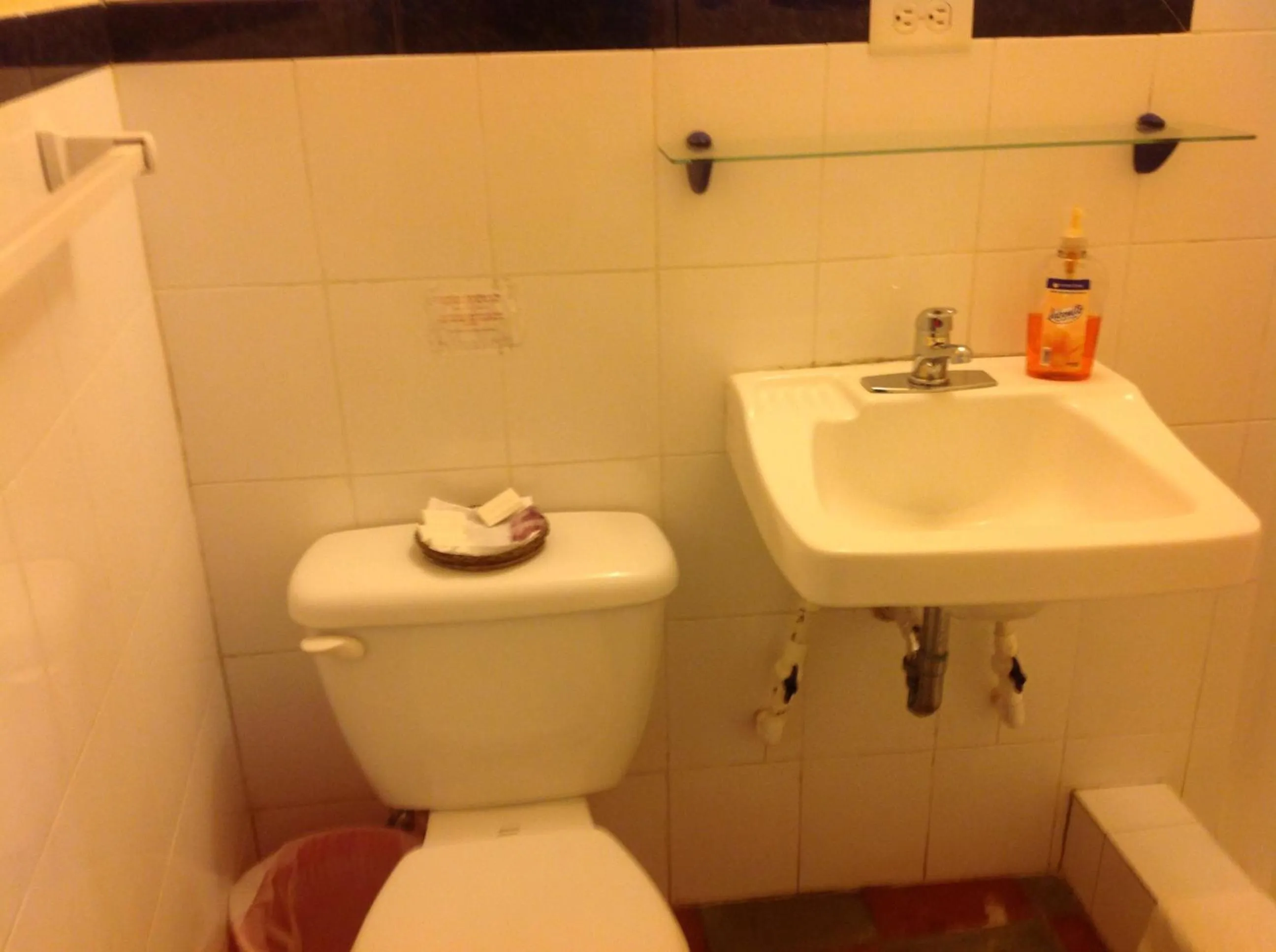 Bathroom in Hotel El Delfin