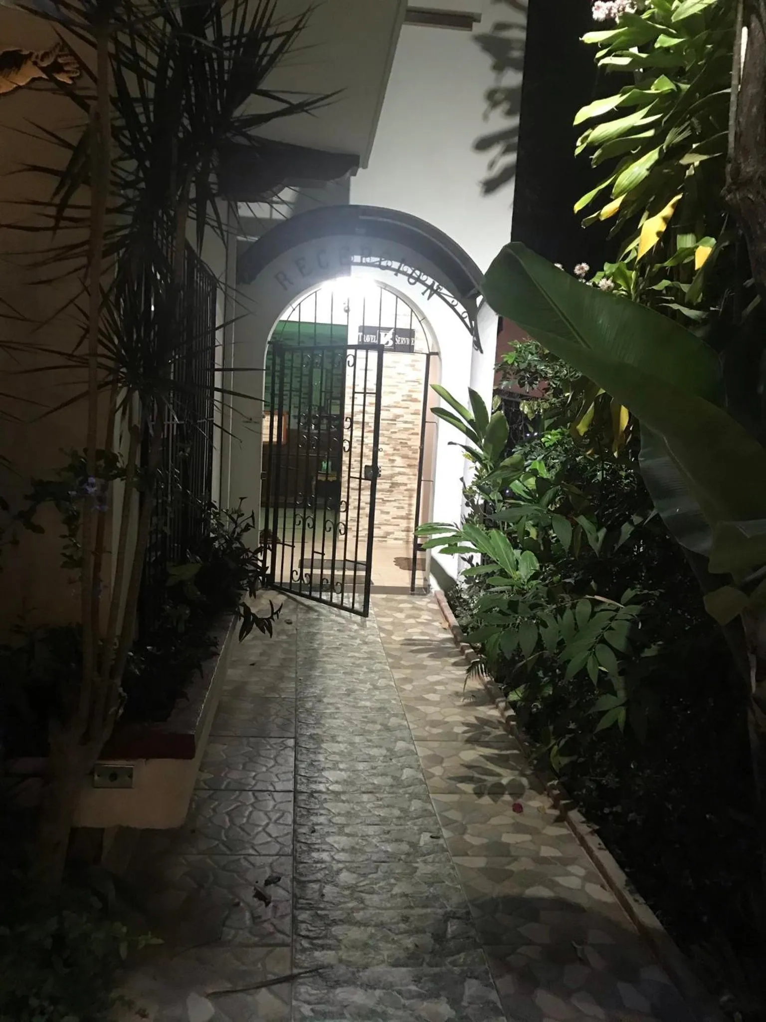 Facade/entrance in La Bergerac Boutique Hotel