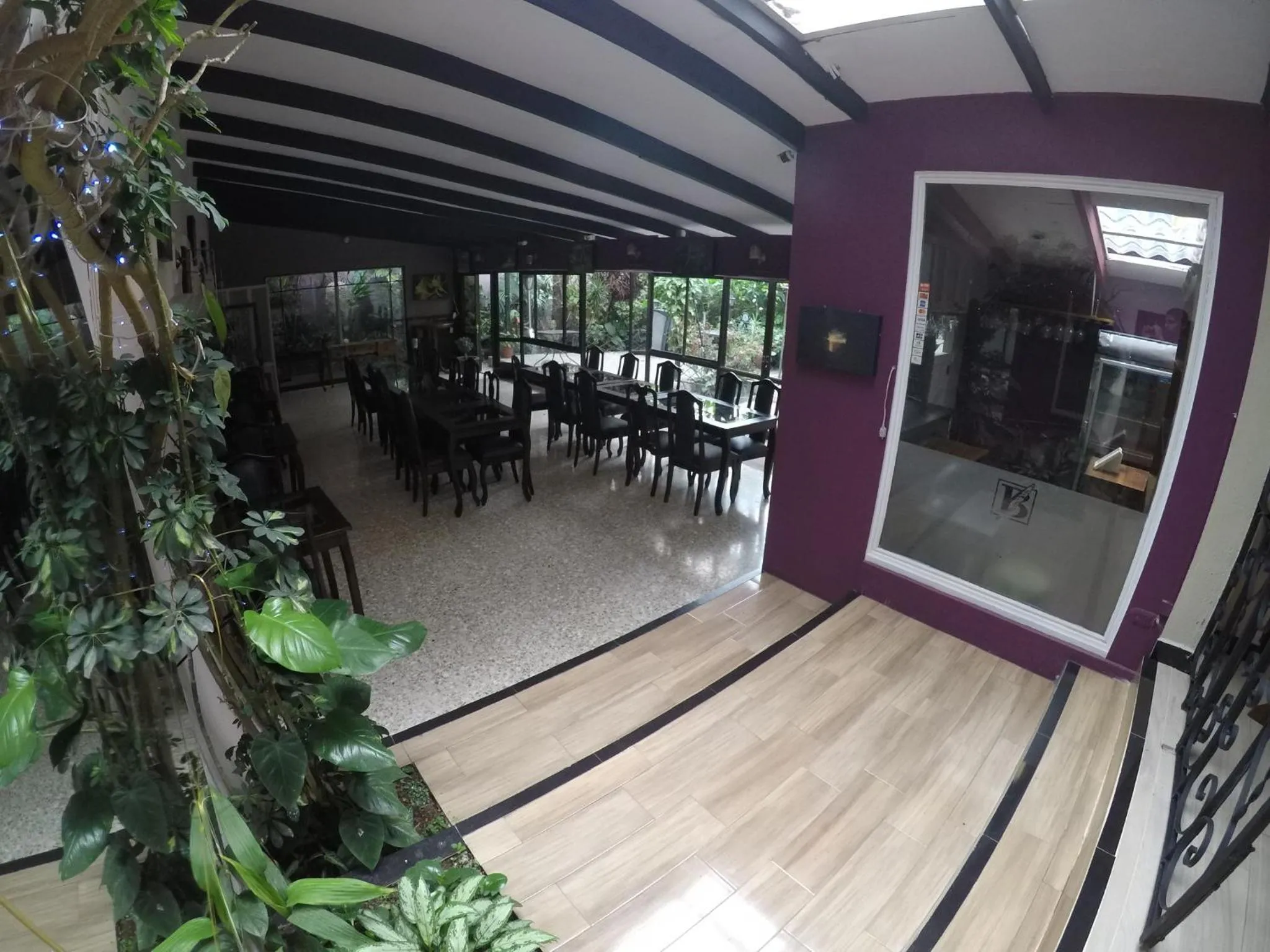 Restaurant/places to eat in La Bergerac Boutique Hotel