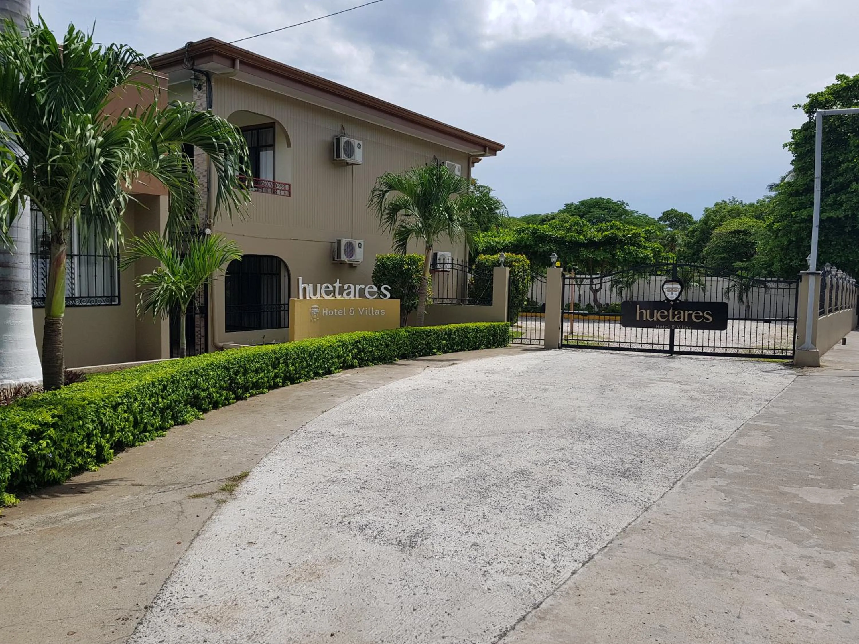 Hotel & Villas Huetares