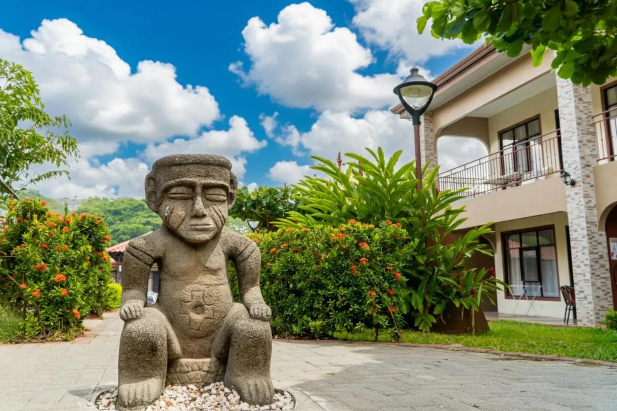 Hotel & Villas Huetares