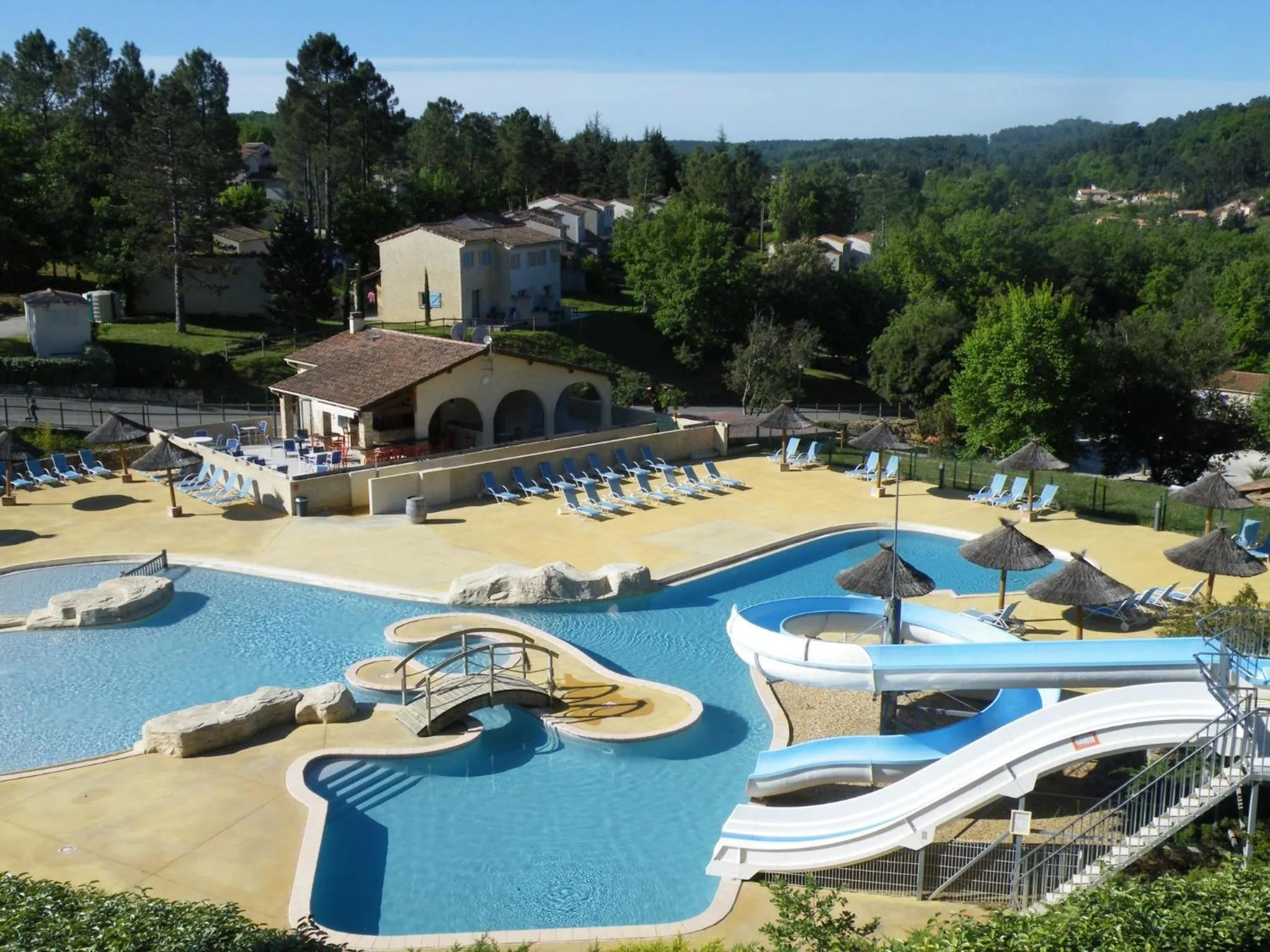 Swimming pool in Résidence Odalys Les Hauts de Salavas