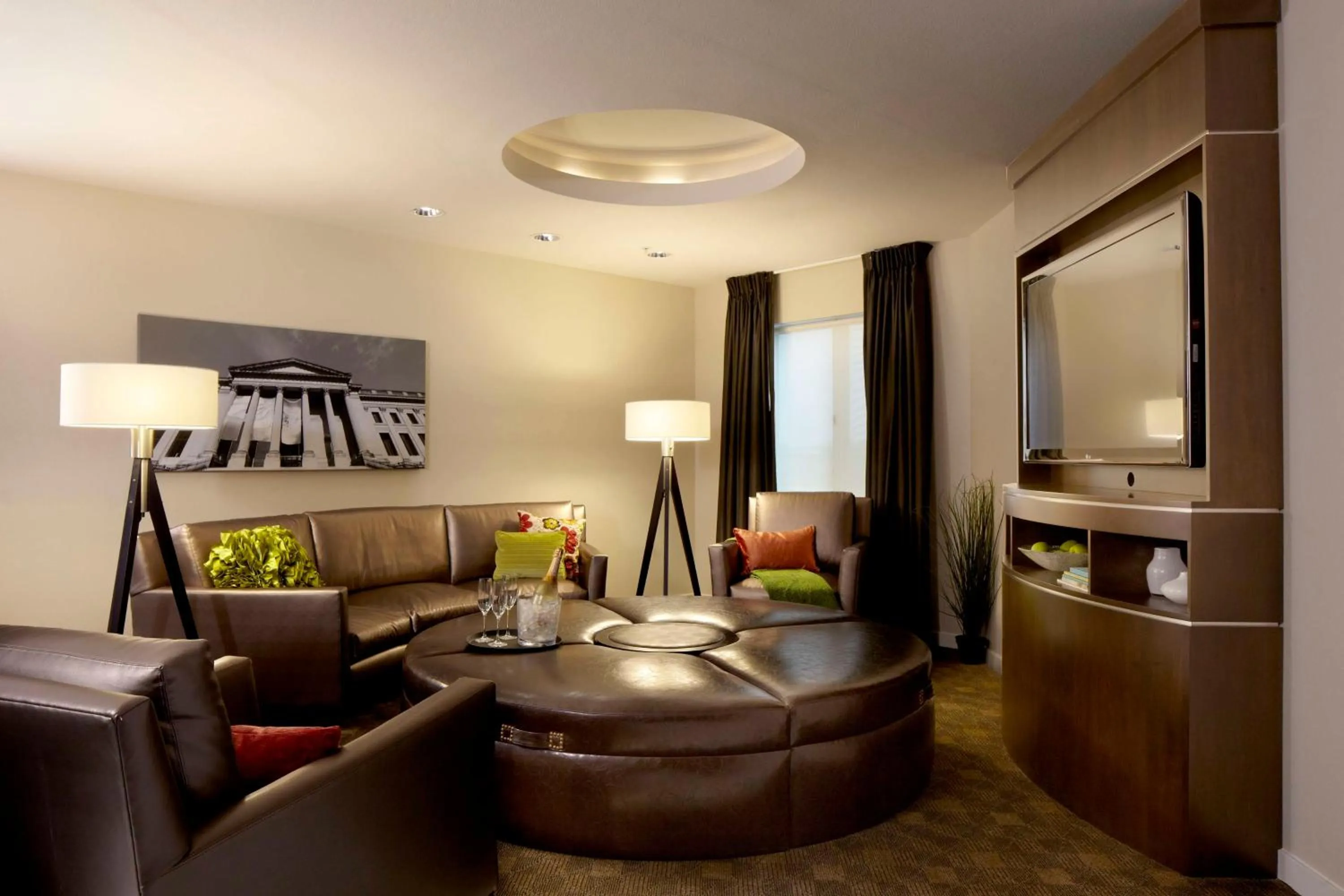 Photo of the whole room in Hyatt House Philadelphia-King of Prussia