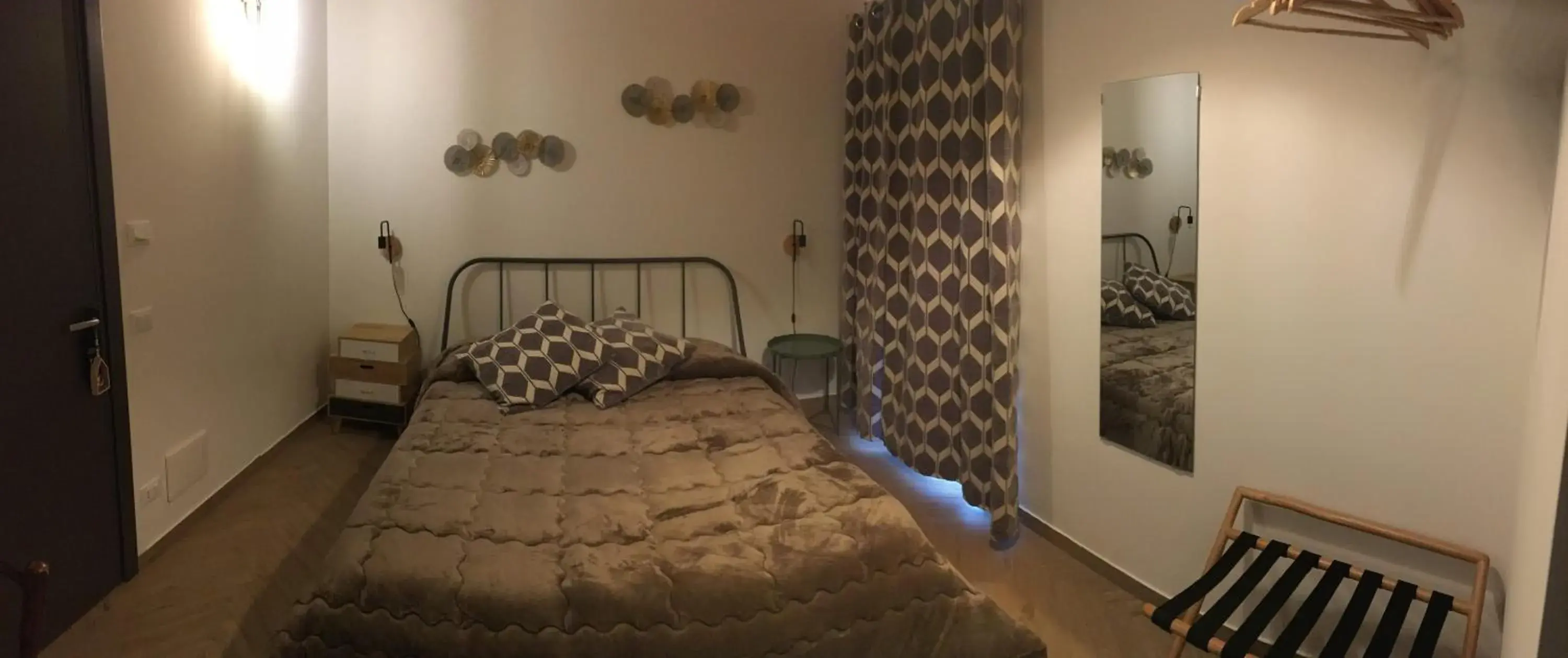 Standard King Room - single occupancy in Torre's Camere & caffè Standard King Room - single occupancy in Torre's Camere & caffè