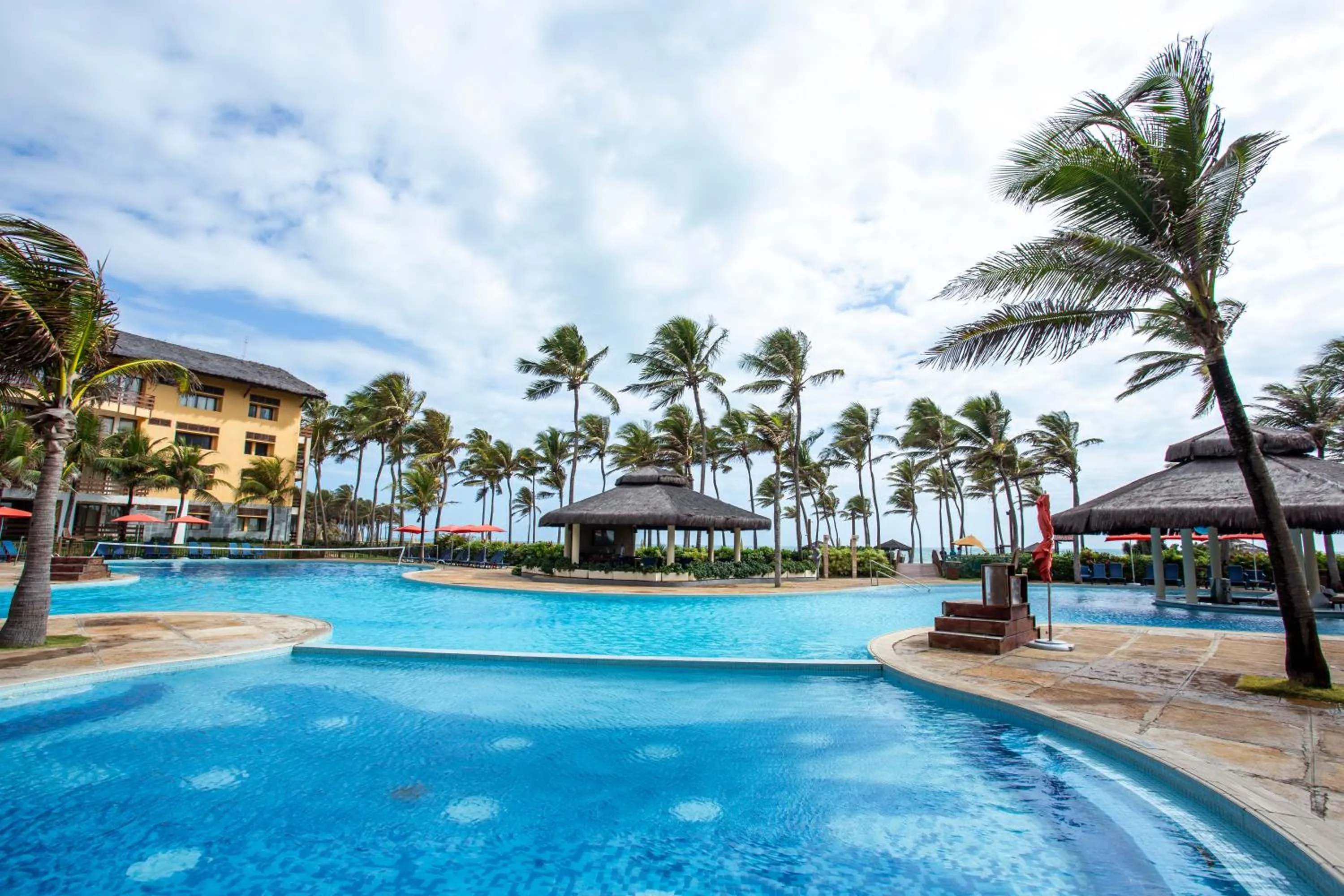 Property building in Beach Park Resort - Suites