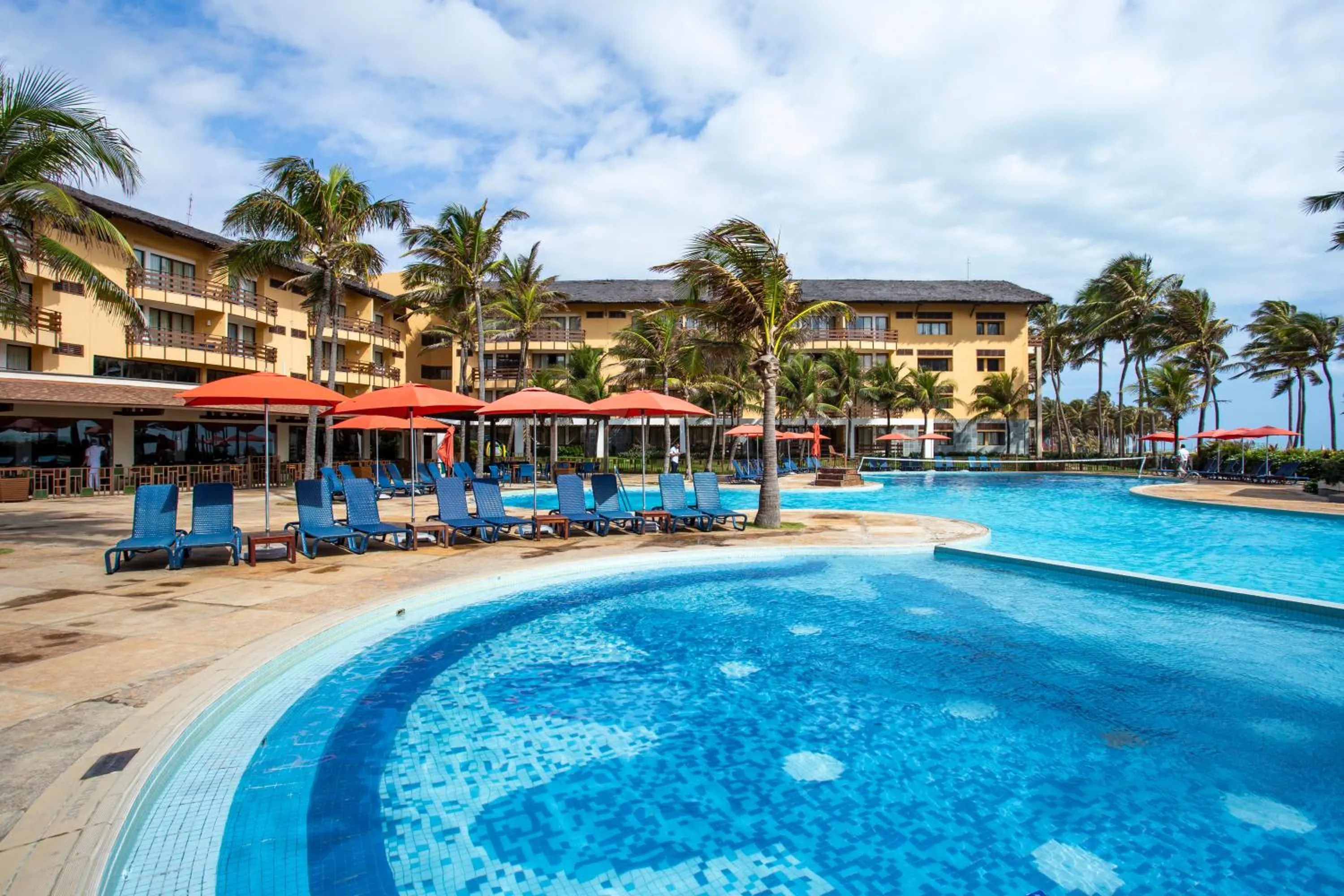 Property building in Beach Park Resort - Suites