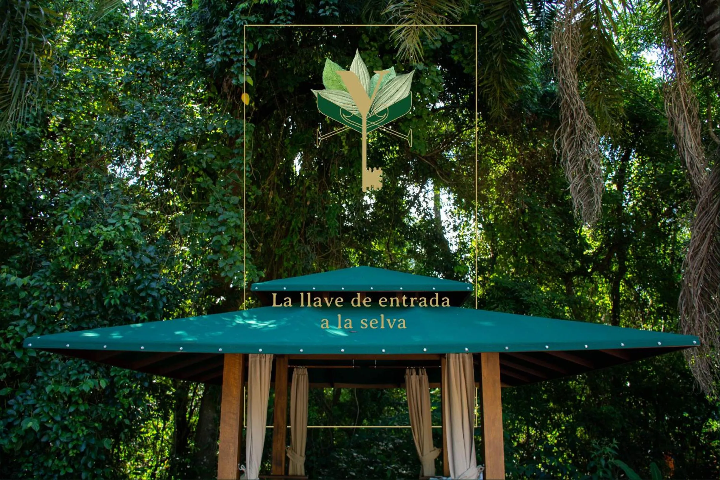 Swimming pool in Yvy Hotel de Selva