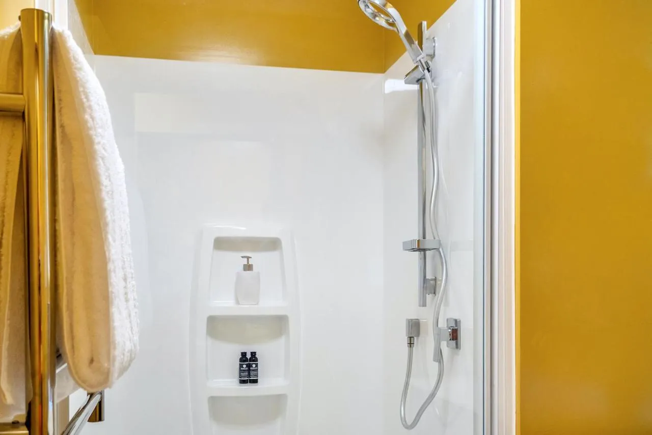 Bathroom in Roomie Apartment Hotel