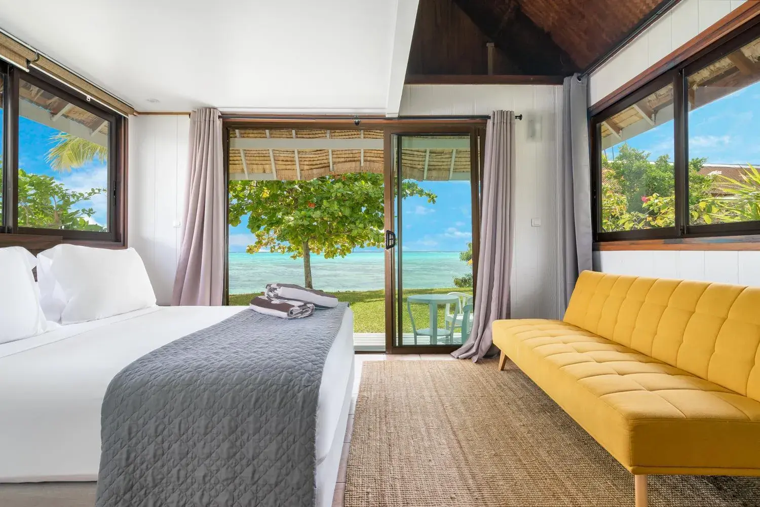 Double Room with Sea View in Moorea Island Beach Hotel Double Room with Sea View in Moorea Island Beach Hotel
