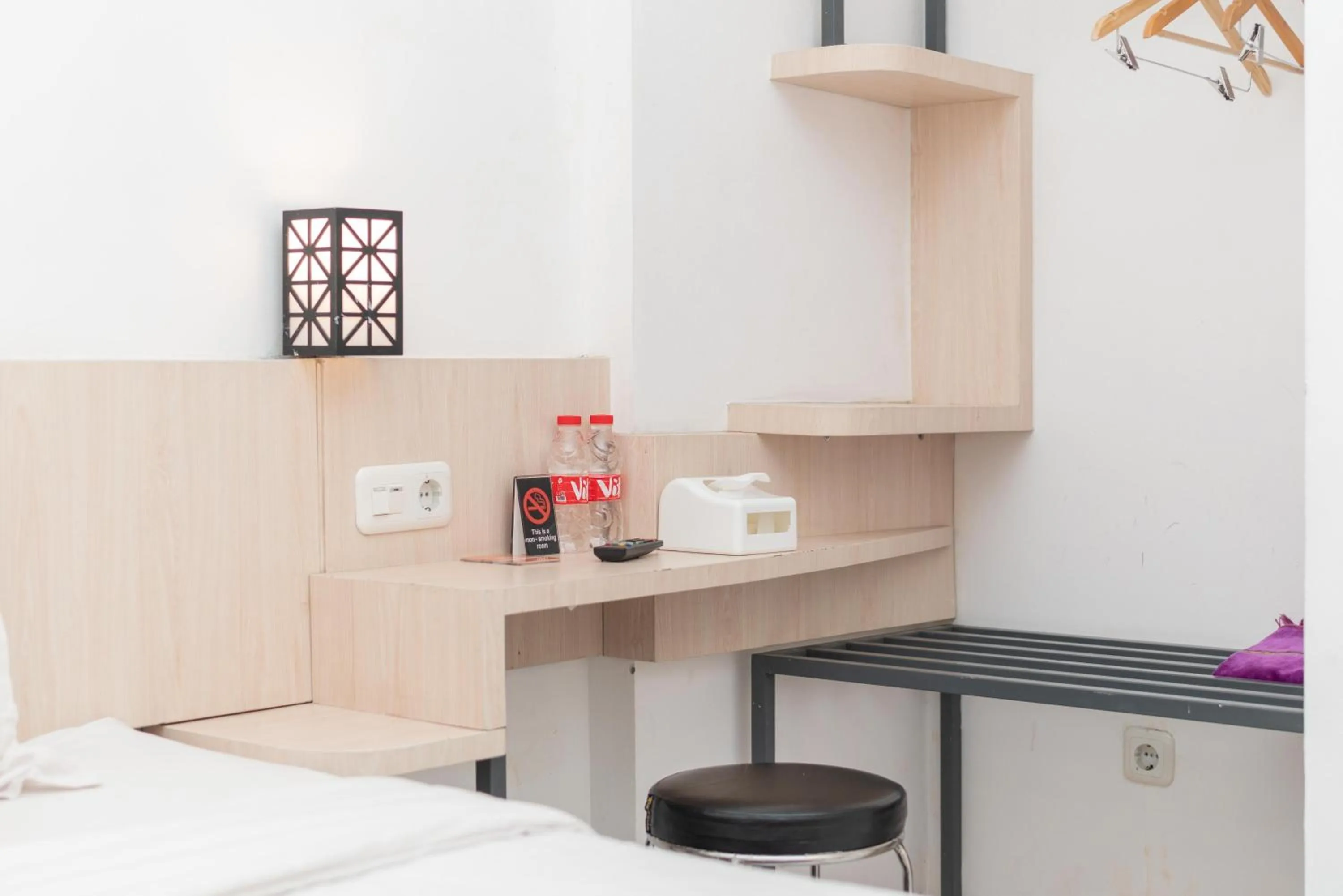 Bedroom, Bed in Sans Hotel FiFFa Premiere Malang