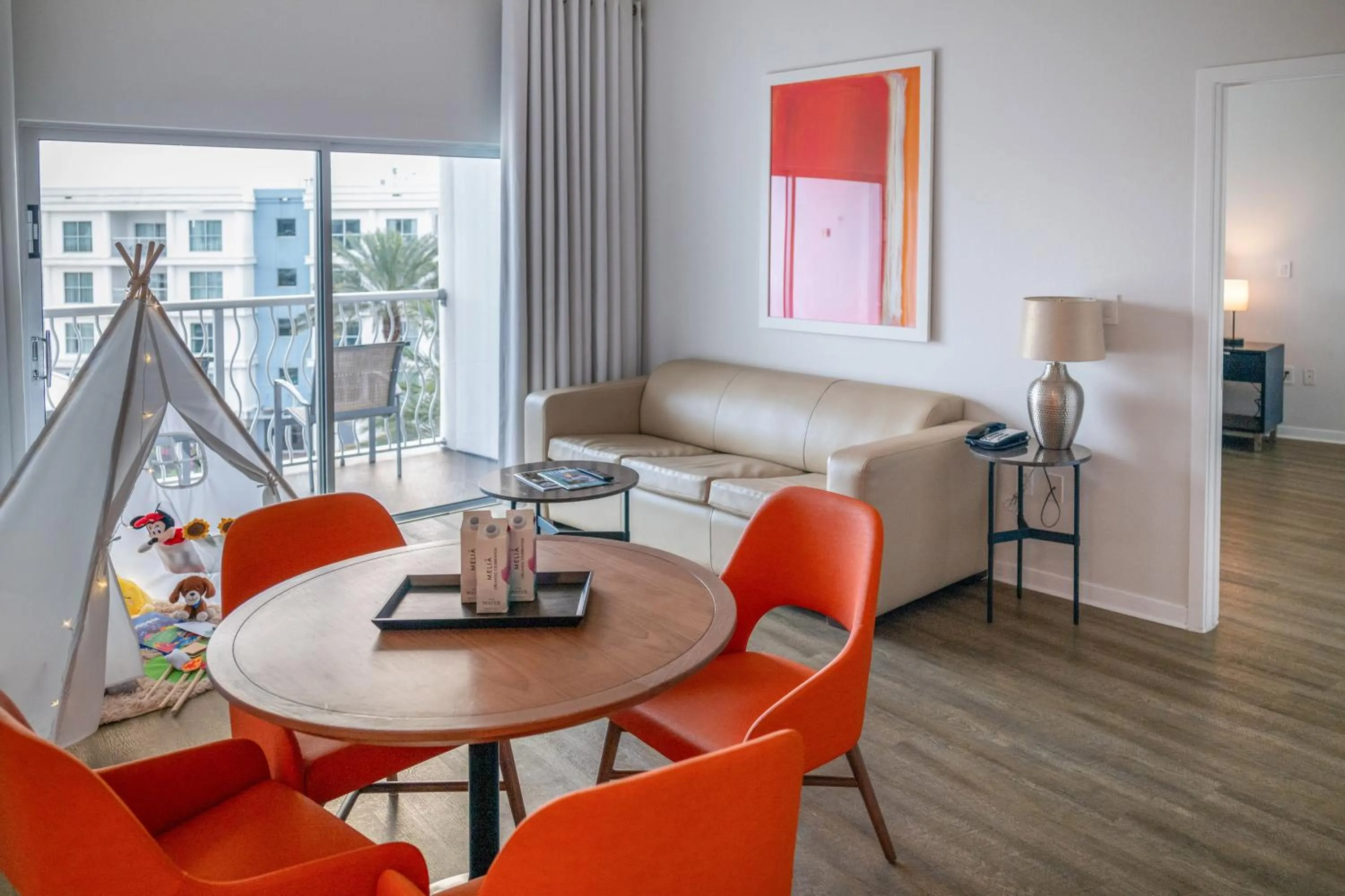 Living room in Meliá Orlando Celebration