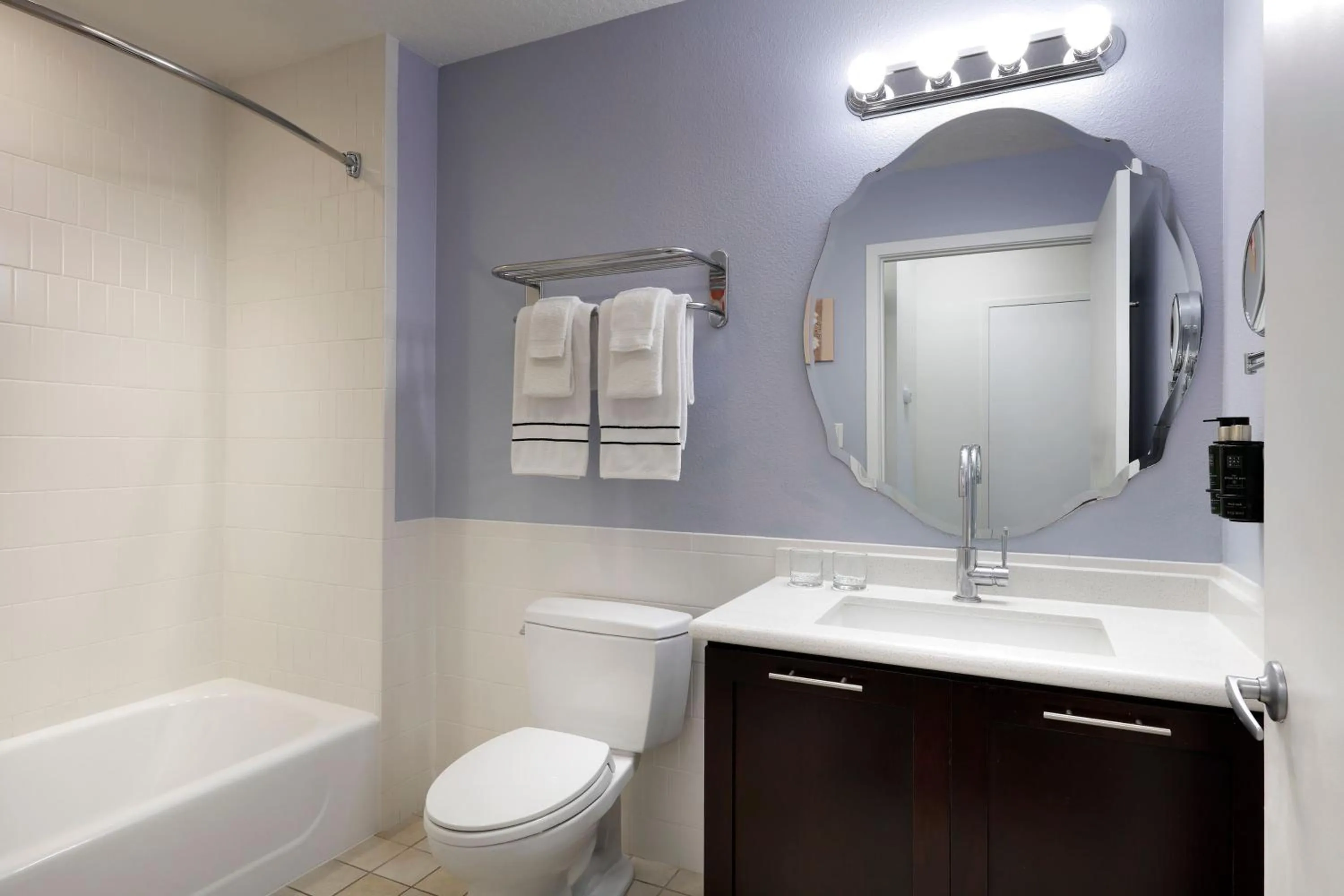 Bathroom in Meliá Orlando Celebration