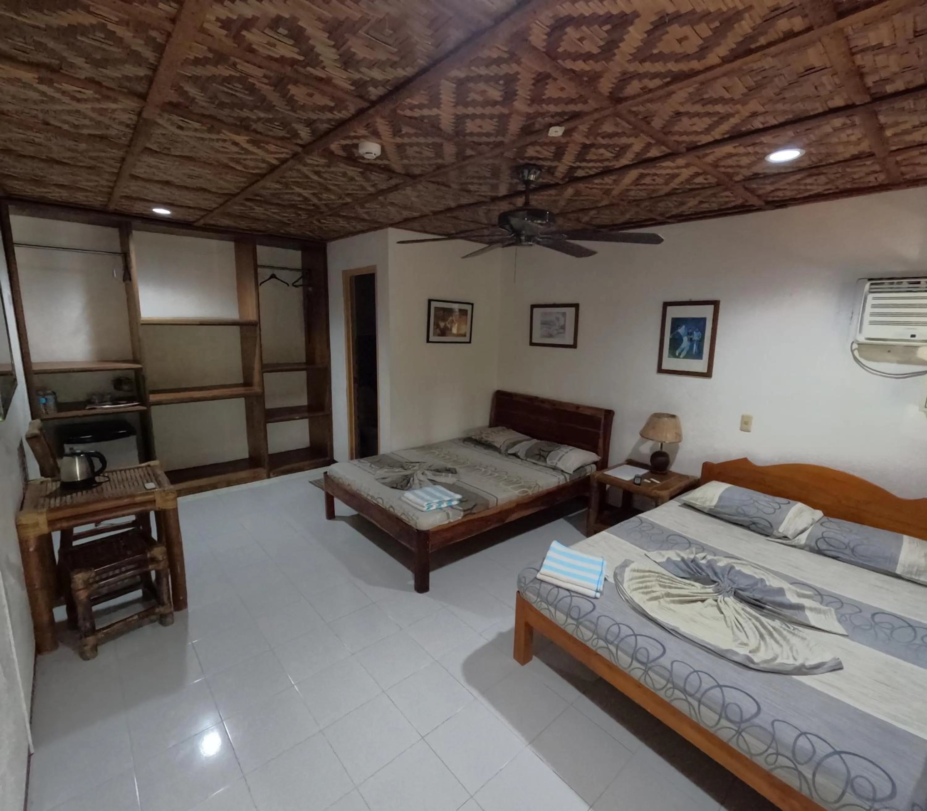 Bed in Marina Village