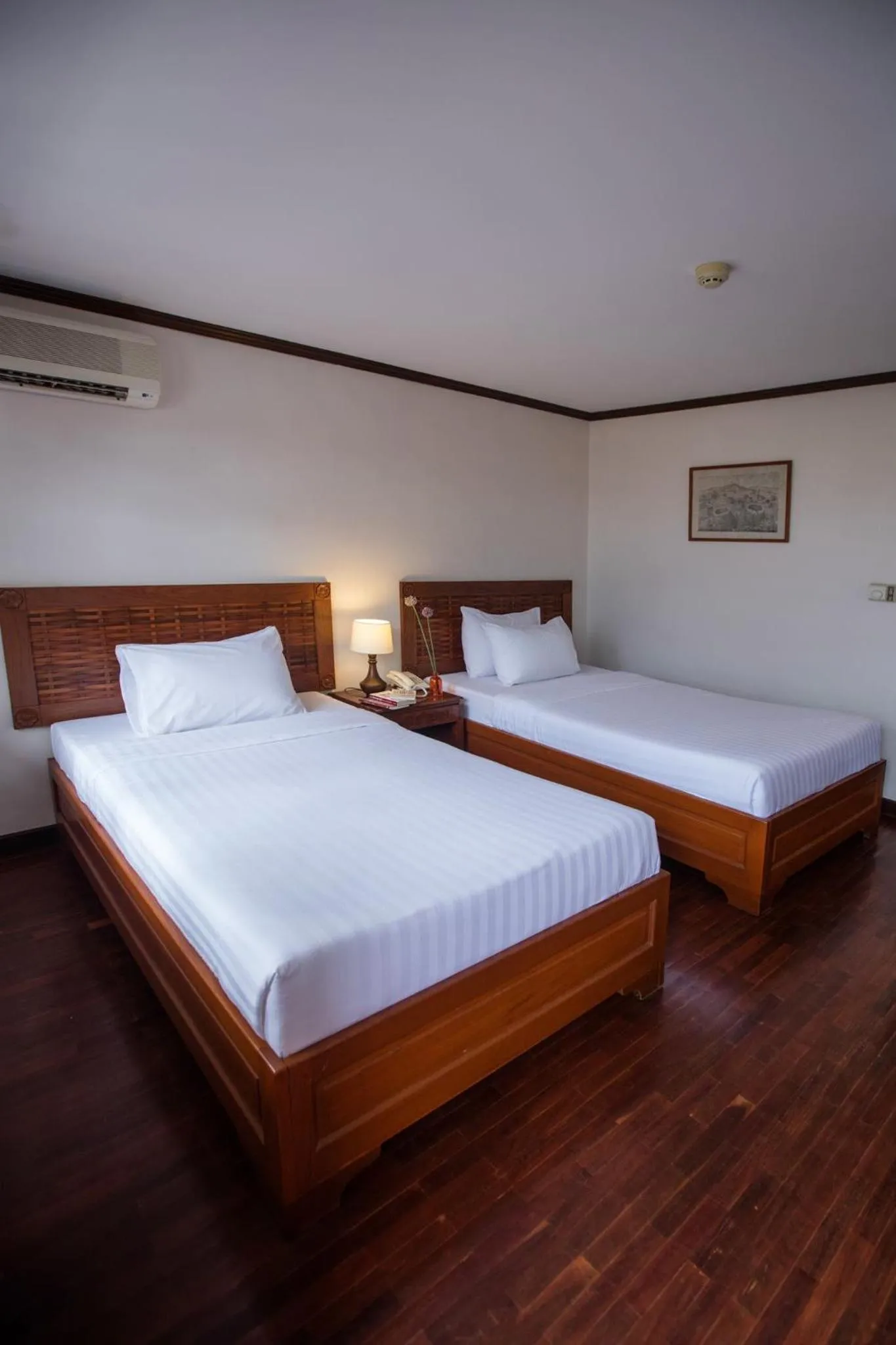 Bedroom, Bed in Lao Orchid Hotel