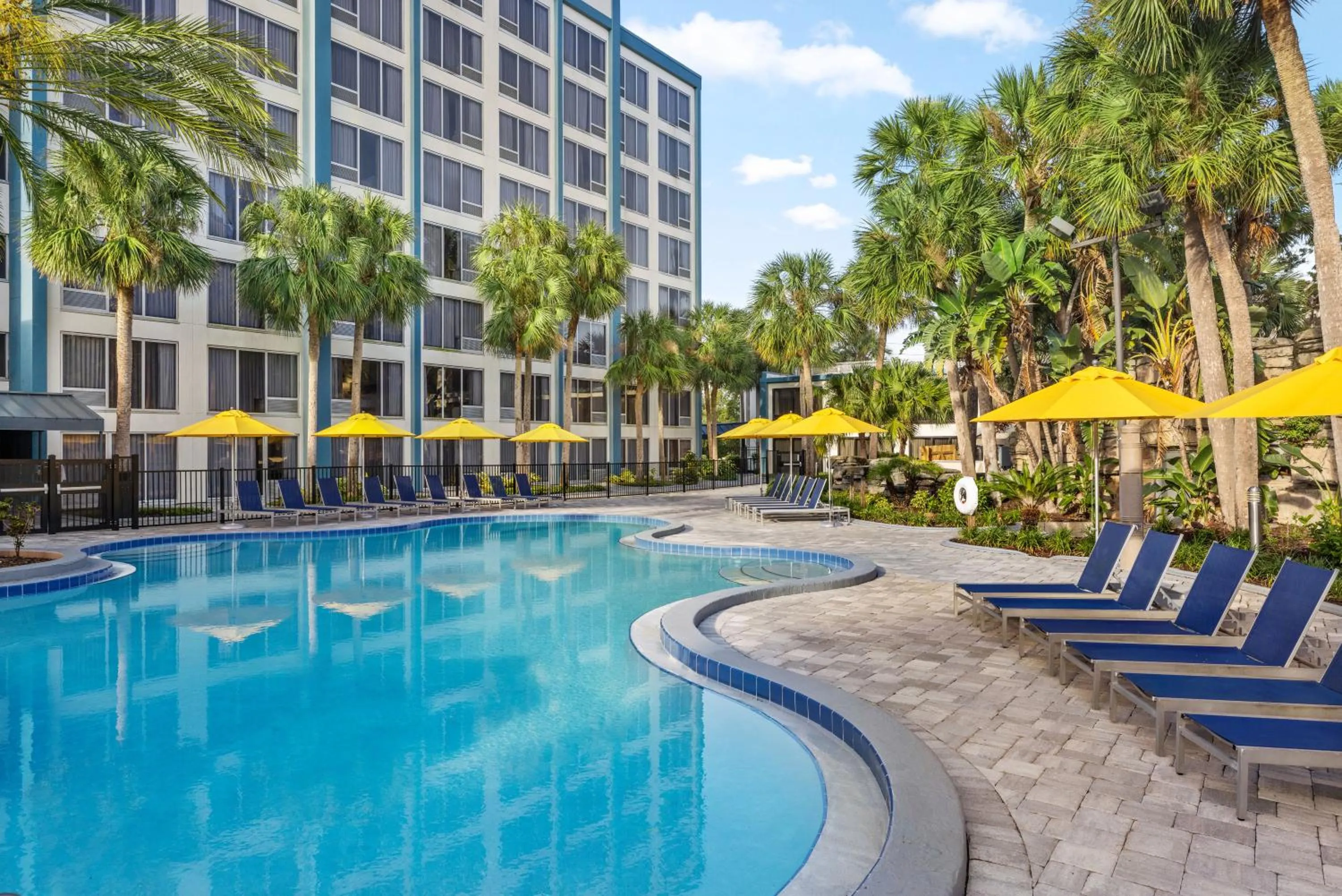 Swimming pool in Delta Hotels by Marriott Orlando Celebration