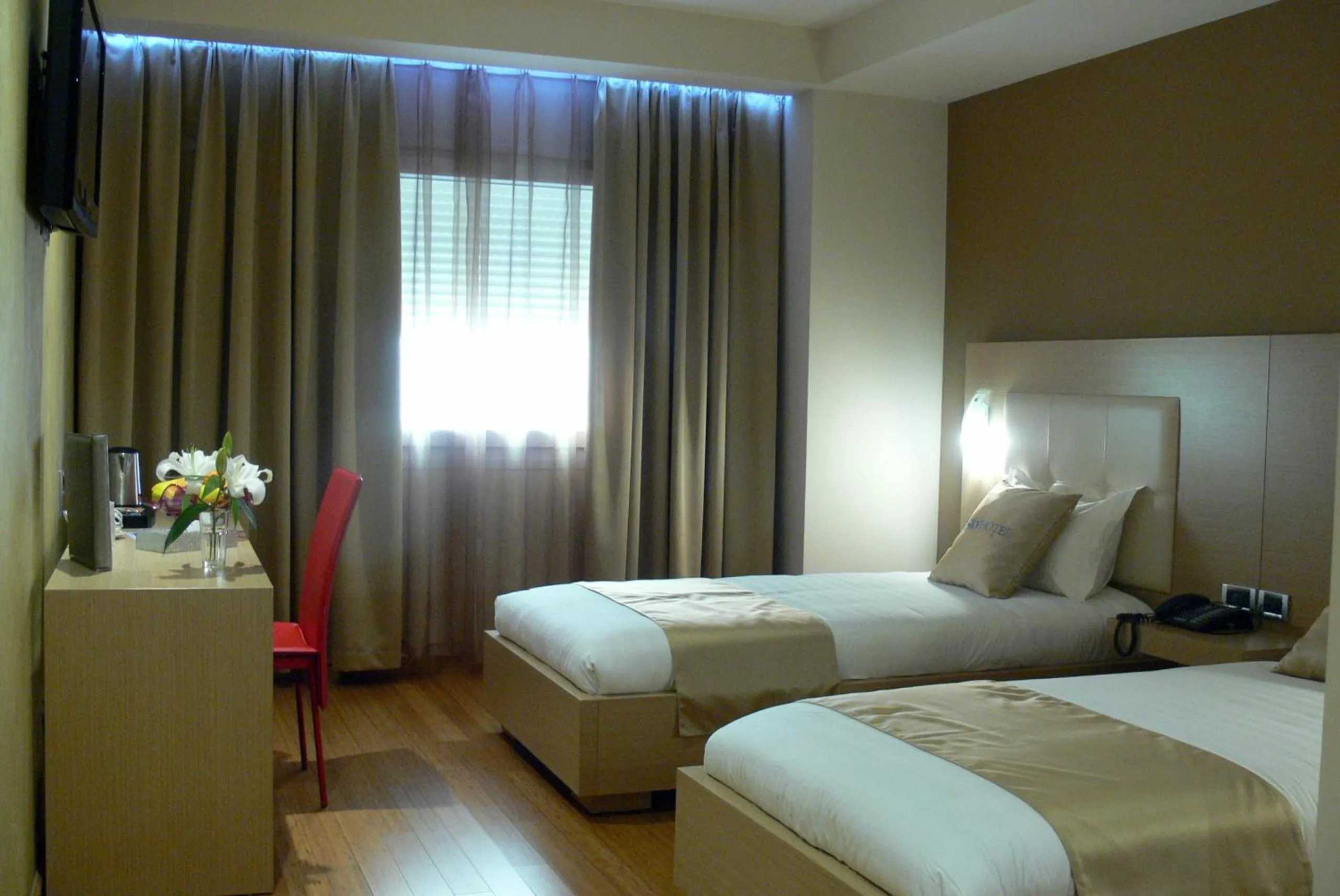 Bed in Sky 2 Hotel Tirana