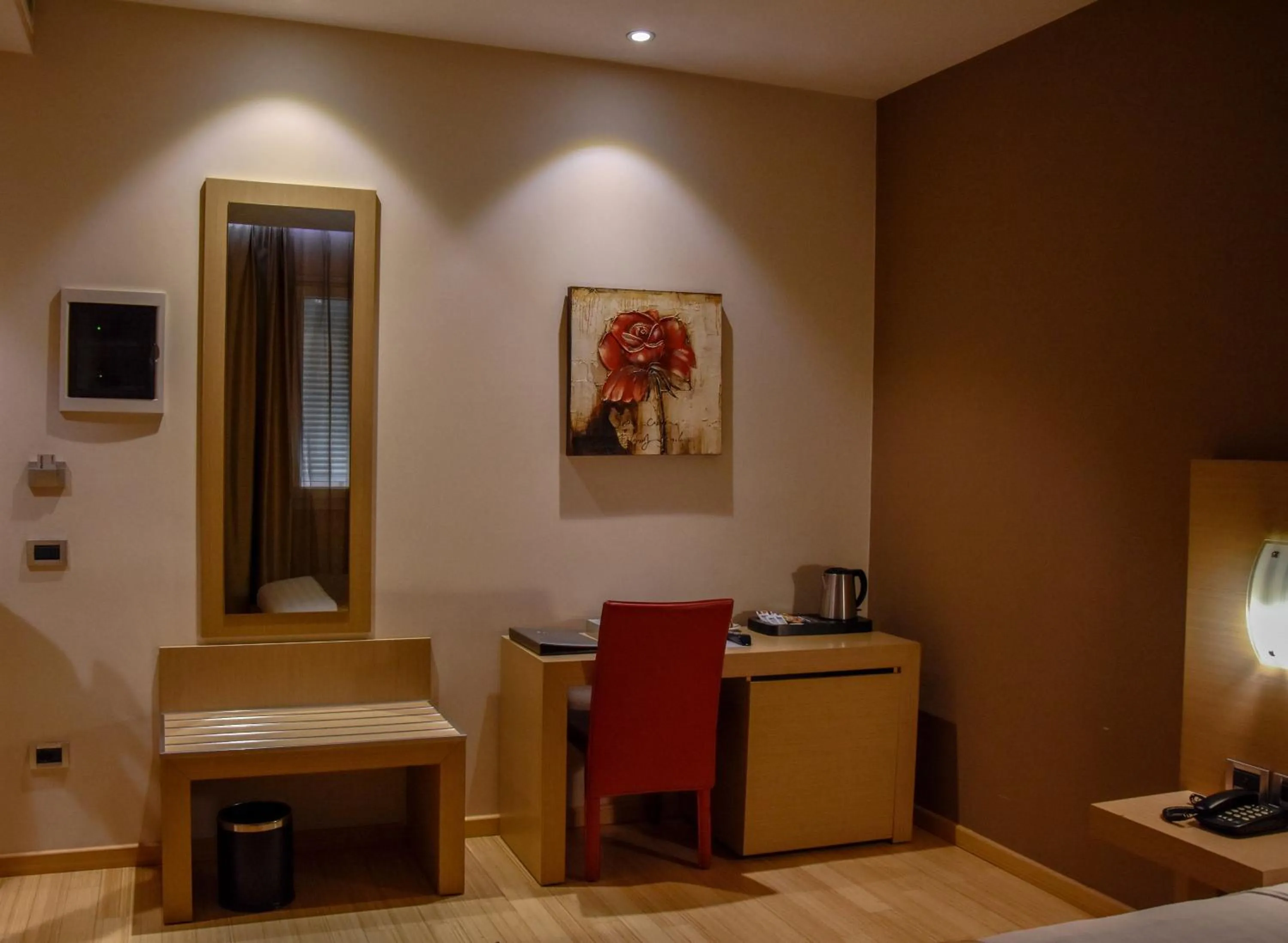 Bed in Sky 2 Hotel Tirana