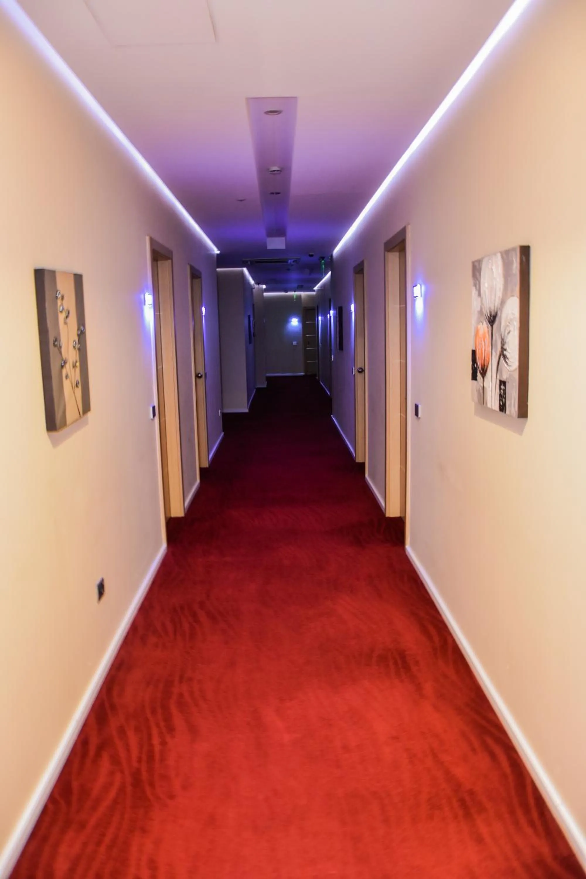 Property building in Sky 2 Hotel Tirana