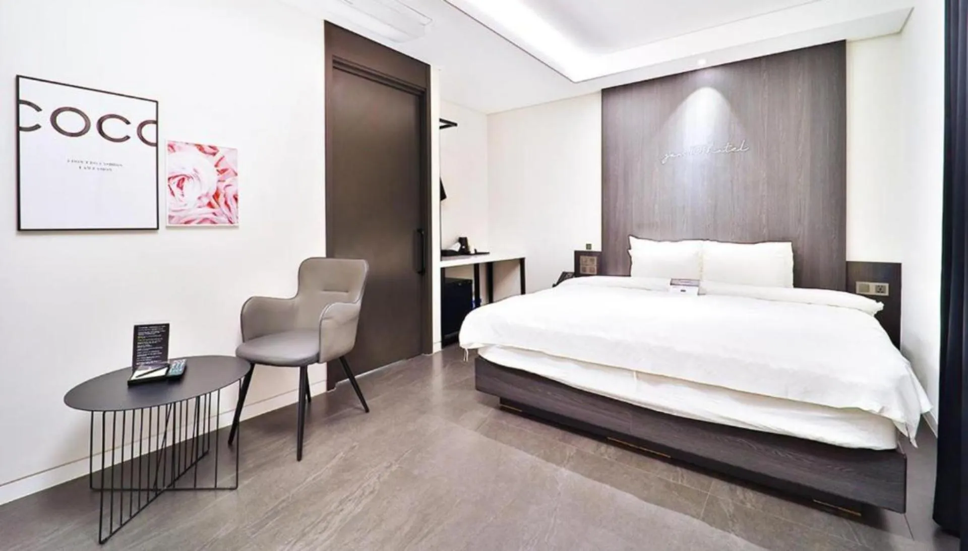 Living room, Bed in Zam 101