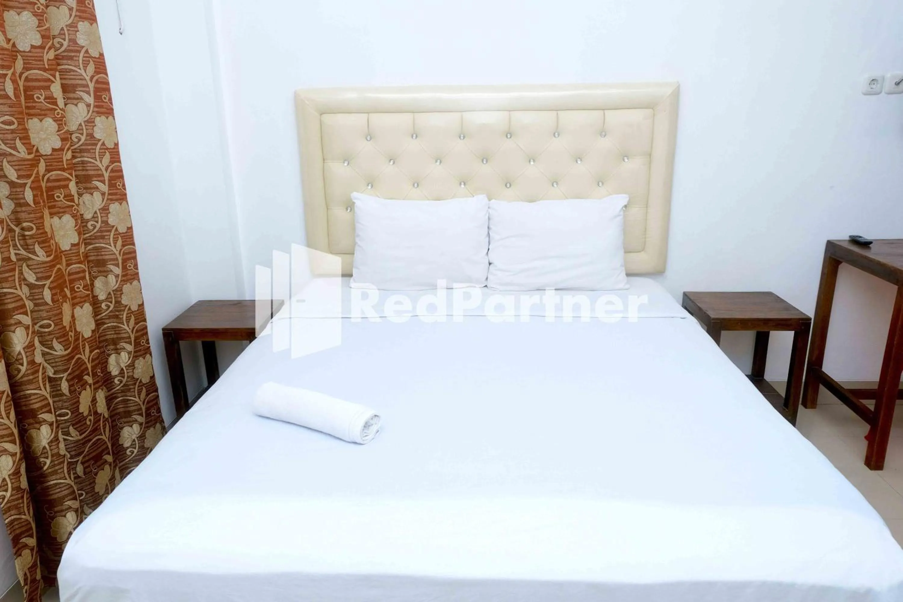 Bedroom, Bed in Fortuner Homestay Syariah Makassar Mitra RedDoorz