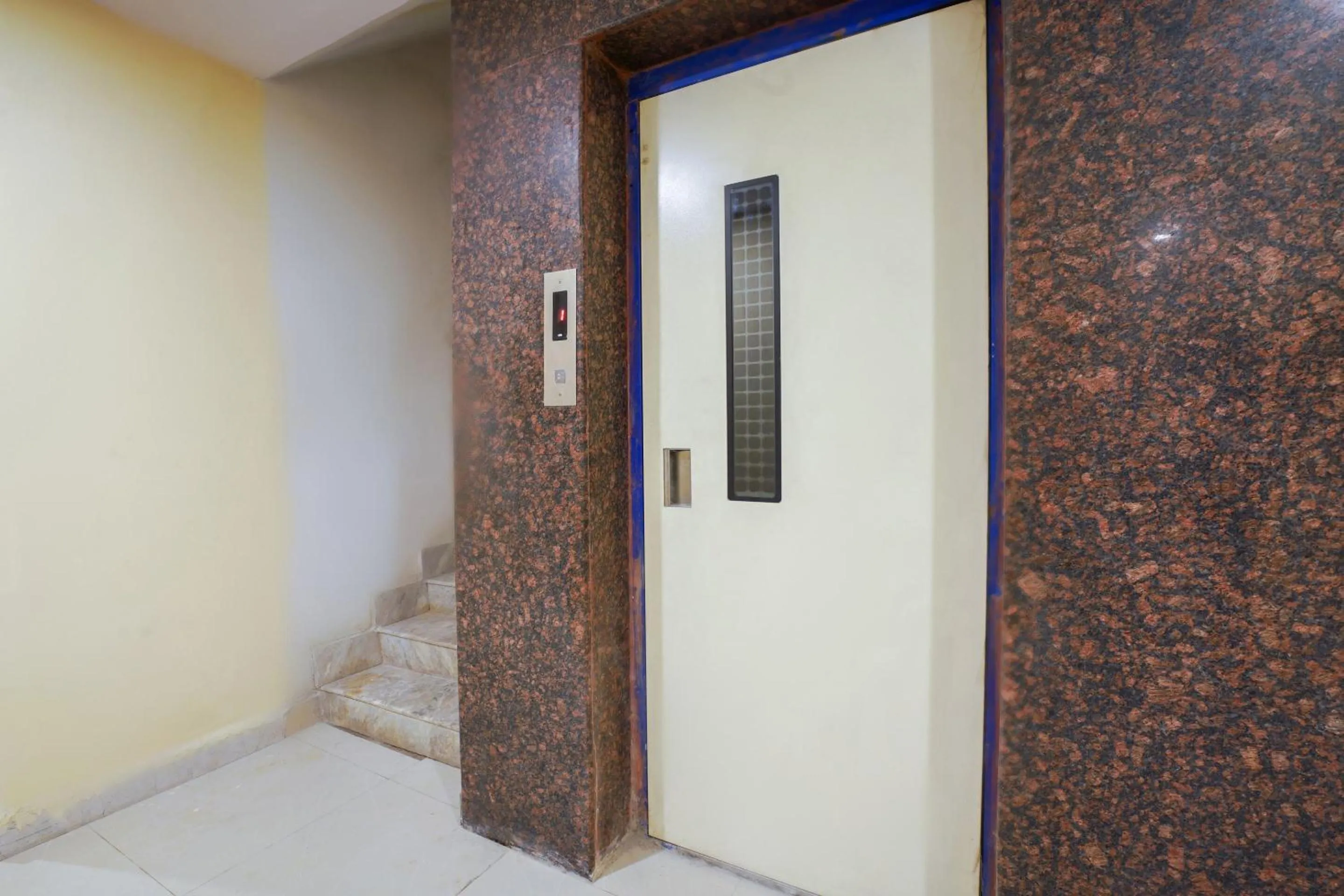 Bathroom in Hotel O R Square Stay Near LB Nagar Metro