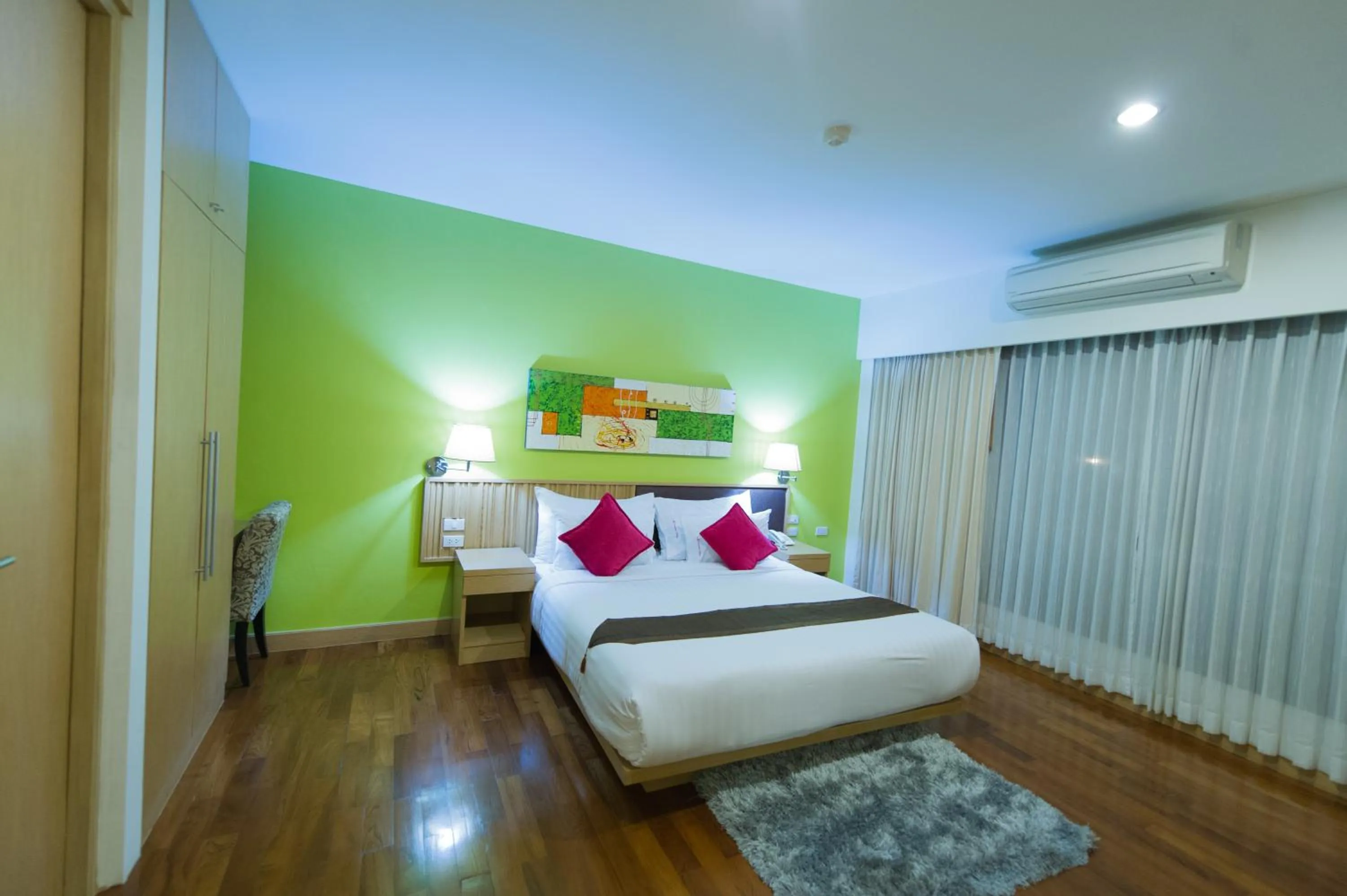 Bedroom, Bed in Mamaison Hotel