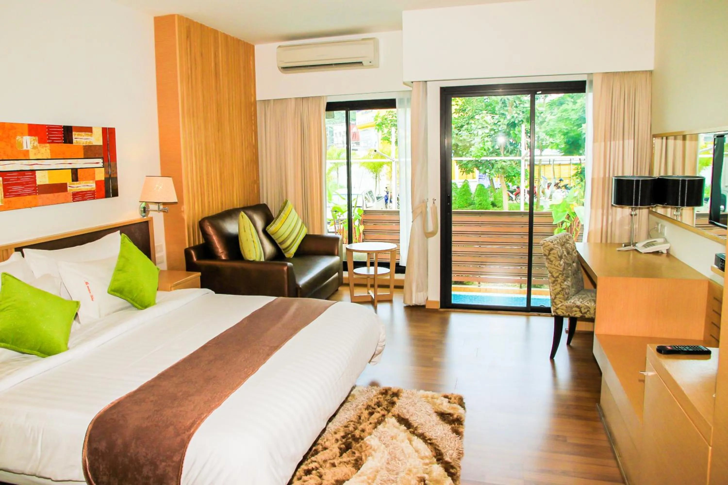 Photo of the whole room, Bed in Mamaison Hotel