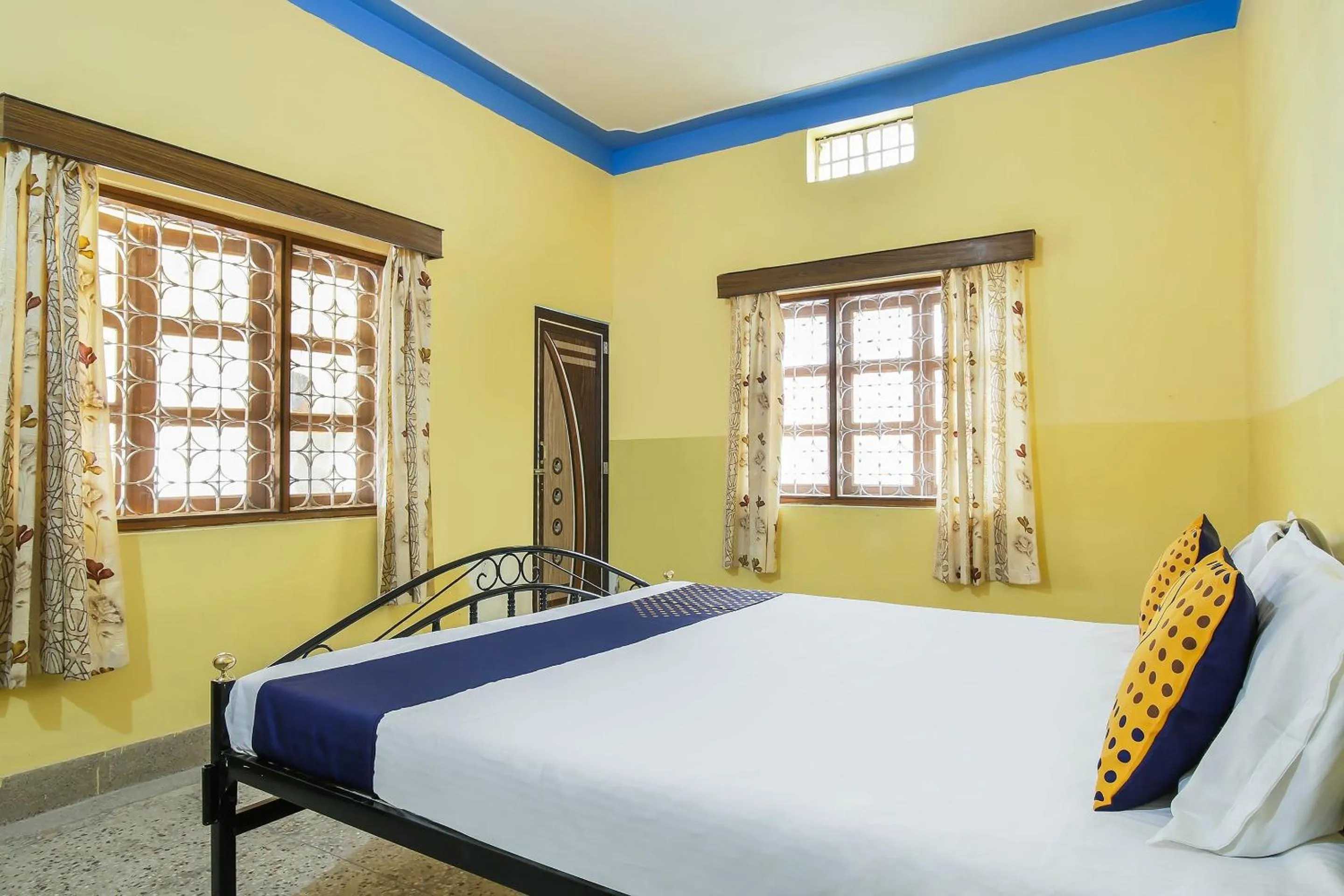 Bedroom in SPOT ON Cherish Guest House