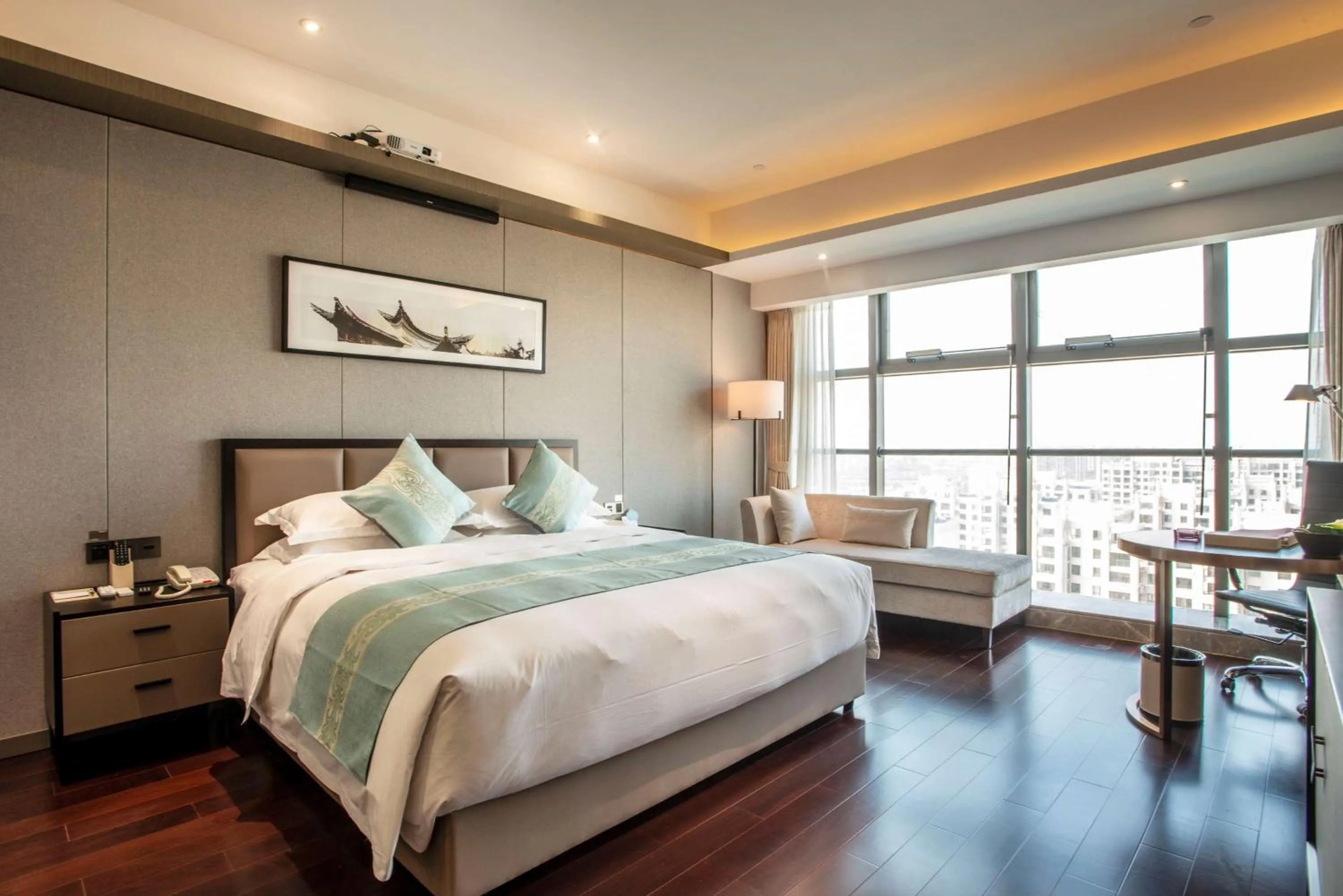 Photo of the whole room in Ramada Plaza by Wyndham Nanxun