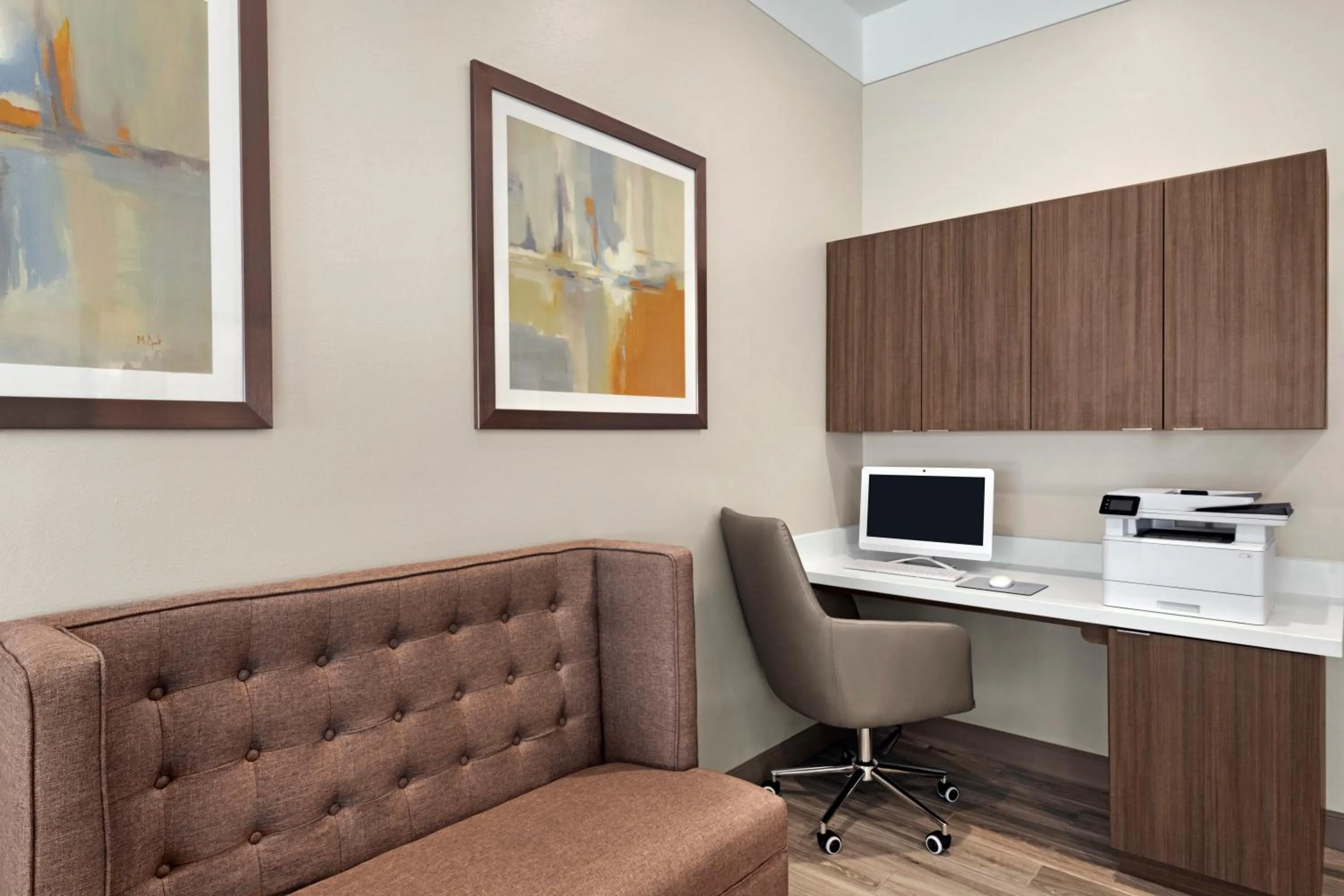 Business facilities in Days Inn by Wyndham Beaumont West I-10 Walden