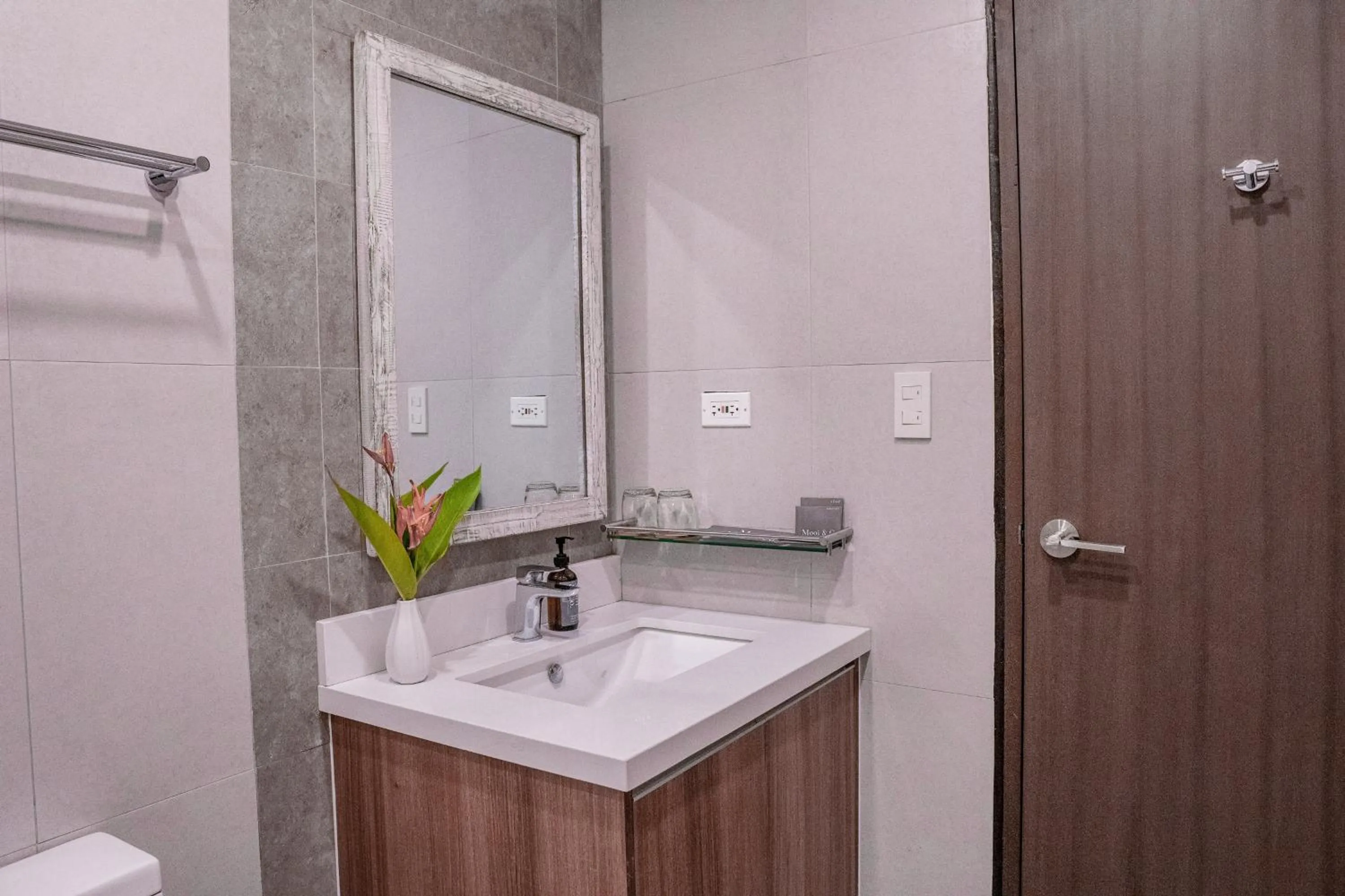 Bathroom in Charlie's El Nido Managed by HII