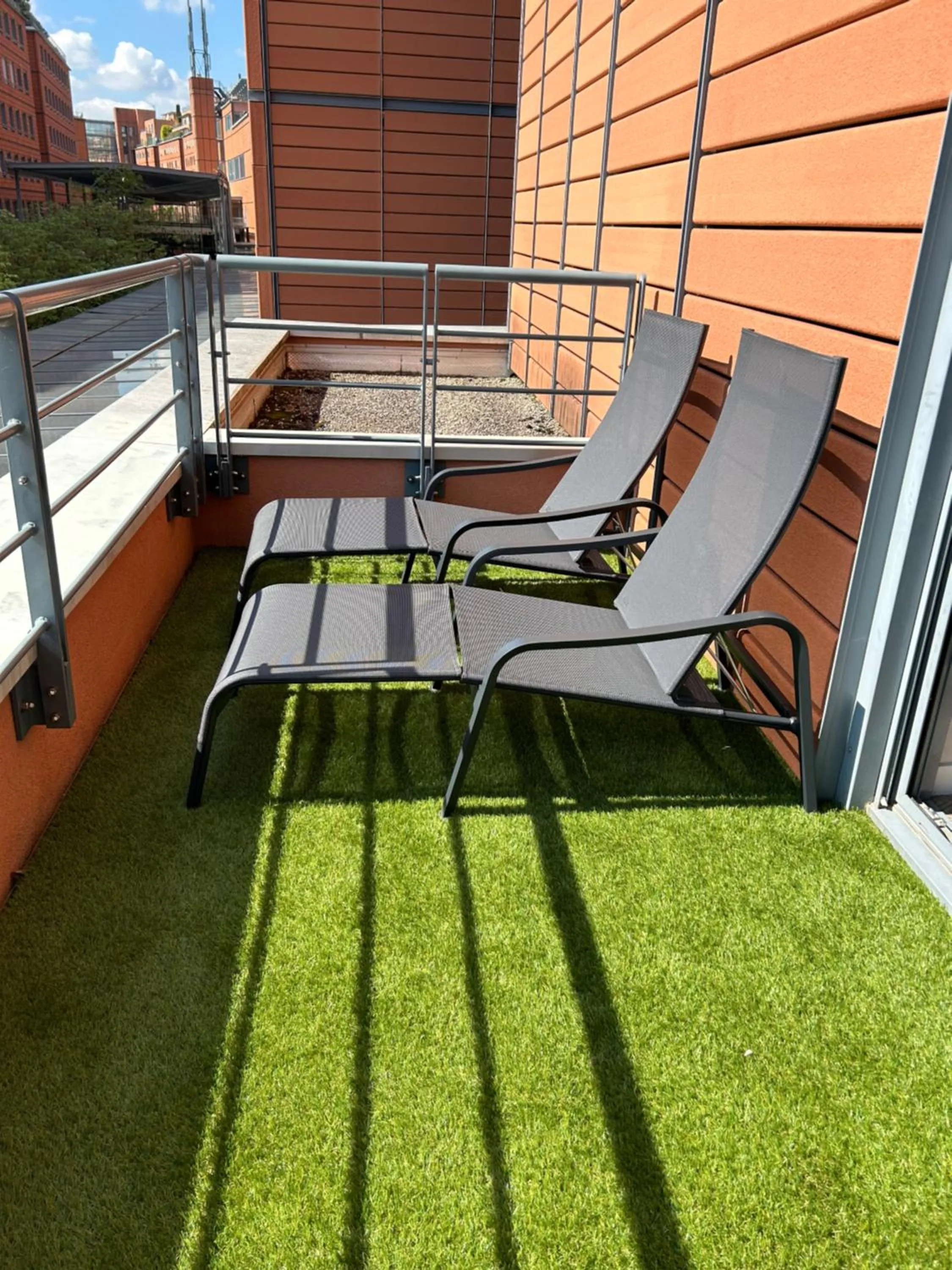 Balcony/Terrace in Crowne Plaza Lyon - Cité Internationale